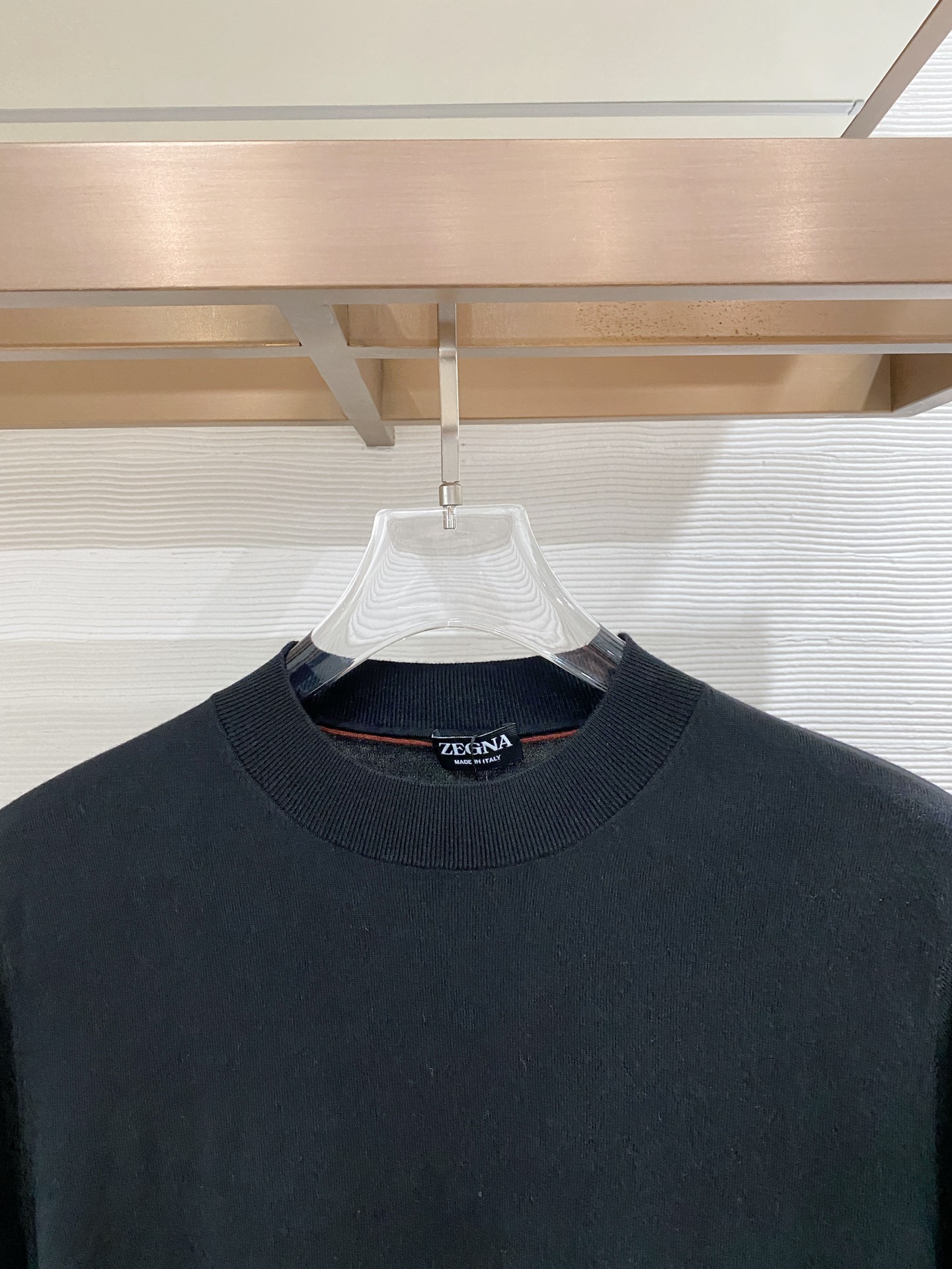 Zegna 杰尼亚羊绒羊毛毛衣，高端羊绒线纱、顶级羊绒意味着无与伦比的亲肤触感，软糯又轻柔，低调内敛却难掩奢华质感，无论