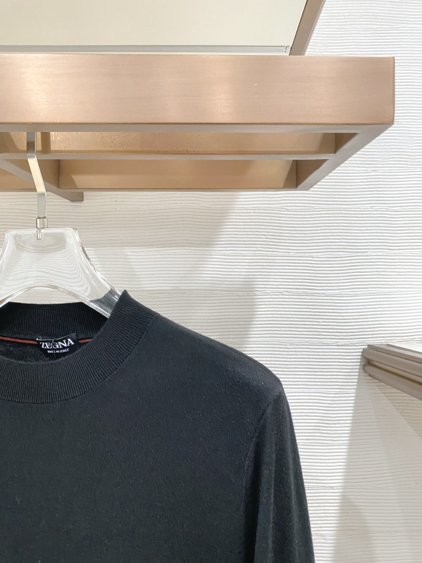 Zegna 杰尼亚羊绒羊毛毛衣，高端羊绒线纱、顶级羊绒意味着无与伦比的亲肤触感，软糯又轻柔，低调内敛却难掩奢华质感，无论