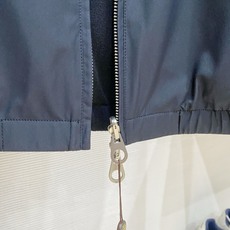 秋冬新款Loro Piana诺 u翩雅 老钱推荐 商务通勤 一衣两穿Bomber Windmate双面穿莲帽夹克外套 经 秋冬新款Loro Piana诺 u翩雅 老钱推荐 商务通勤 一衣两穿Bomber Windmate双面穿莲帽夹克外套 经