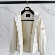 Louis Vuitton 路易威登 2026FW秋冬新款可脱卸两穿羽绒服外套✨ 原版定制五金拉链,高品质防风羽绒面料, Louis Vuitton 路易威登 2026FW秋冬新款可脱卸两穿羽绒服外套✨ 原版定制五金拉链,高品质防风羽绒面料,