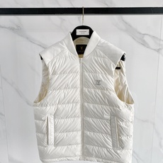 Louis Vuitton 路易威登 2026FW秋冬新款可脱卸两穿羽绒服外套✨ 原版定制五金拉链,高品质防风羽绒面料, Louis Vuitton 路易威登 2026FW秋冬新款可脱卸两穿羽绒服外套✨ 原版定制五金拉链,高品质防风羽绒面料,