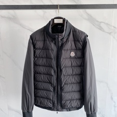 Moncler 盟可睐 2026FW秋冬新款可拆袖两穿羽绒服🔥 殿堂级秋冬王炸单品!全套原版开模五金配件,拉链阻尼手感和 Moncler 盟可睐 2026FW秋冬新款可拆袖两穿羽绒服🔥 殿堂级秋冬王炸单品!全套原版开模五金配件,拉链阻尼手感和