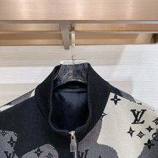 新品 🌟44 Lv 针织外套 最新设计款 2026ss 家新款夹克外套,秀场新品‼品相非常完美,舒适保暖,三标齐全色泽 新品 🌟44 Lv 针织外套 最新设计款 2026ss 家新款夹克外套,秀场新品‼品相非常完美,舒适保暖,三标齐全色泽
