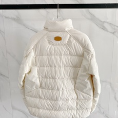 Louis Vuitton 路易威登 2026FW秋冬新款立领拼接羽绒服💥 高级简约款✨原版五金辅料,金属logo质感出 Louis Vuitton 路易威登 2026FW秋冬新款立领拼接羽绒服💥 高级简约款✨原版五金辅料,金属logo质感出