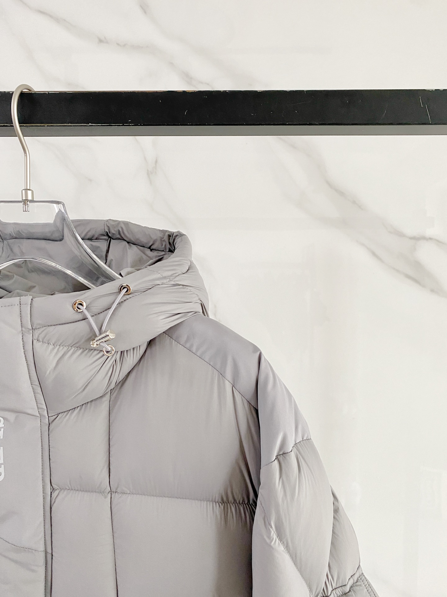 Moncler 盟可睐 2026FW秋冬新款连帽方格羽绒服💥 重磅热门款✨原版全套五金，拉链开合流畅。高密抗寒面料，方格