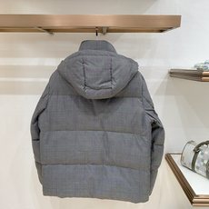 Louis Vuitton 路易威登 LV2026FW秋冬专柜最新款格纹连帽羽绒服 全套原版五金辅料,复古金色金属按扣、 Louis Vuitton 路易威登 LV2026FW秋冬专柜最新款格纹连帽羽绒服 全套原版五金辅料,复古金色金属按扣、