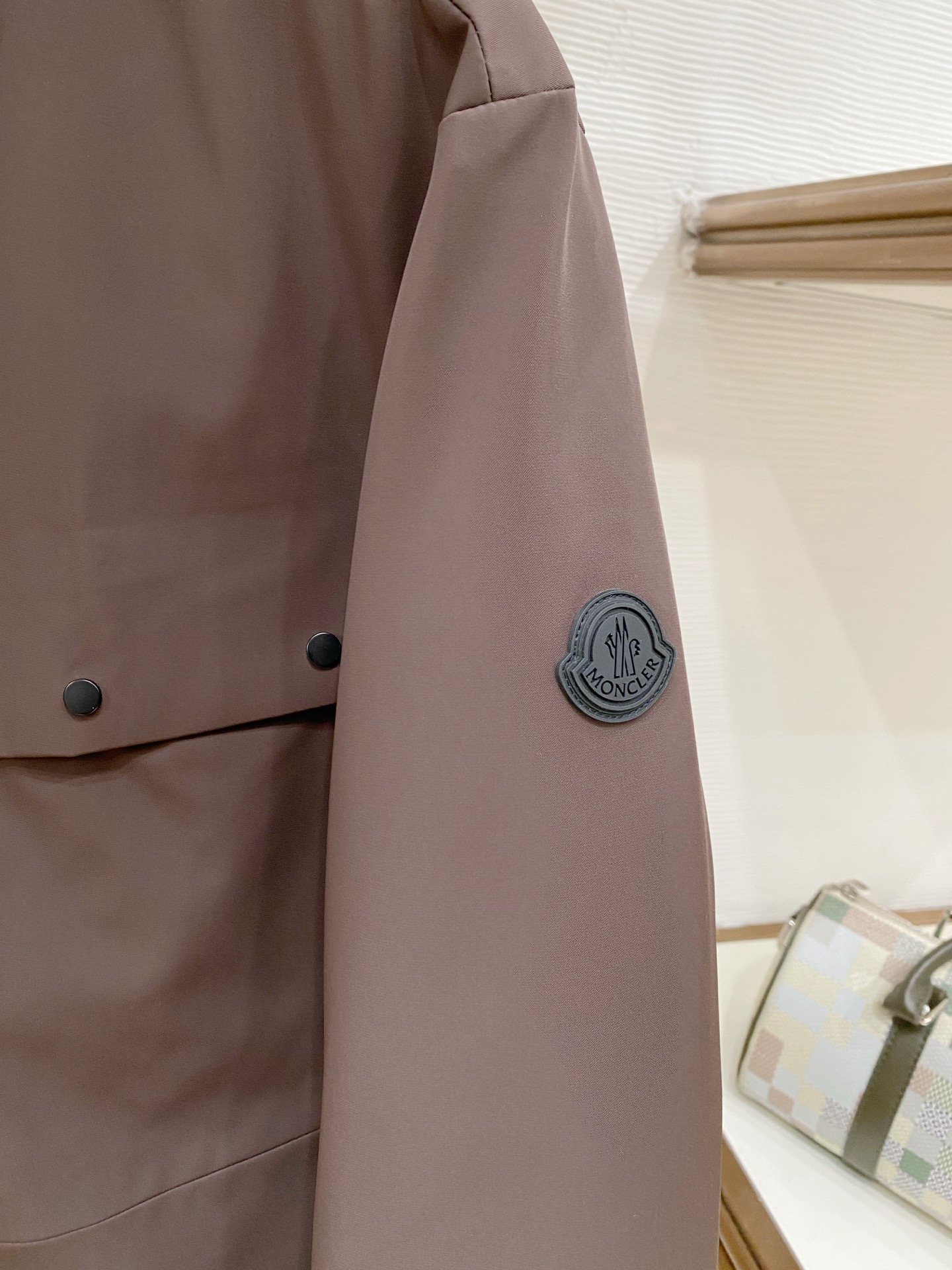 Moncler 盟可睐（蒙口）2026FW秋冬专柜最新款连帽工装风羽绒服 全套原版五金辅料，主拉链、口袋铆钉扣、帽绳金属
