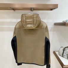 Moncler 盟可睐(蒙口)2026FW秋冬专柜最新款连帽针织拼接羽绒服 全套原版五金辅料,拉链、定制拉链头、袖臂刺绣 Moncler 盟可睐(蒙口)2026FW秋冬专柜最新款连帽针织拼接羽绒服 全套原版五金辅料,拉链、定制拉链头、袖臂刺绣