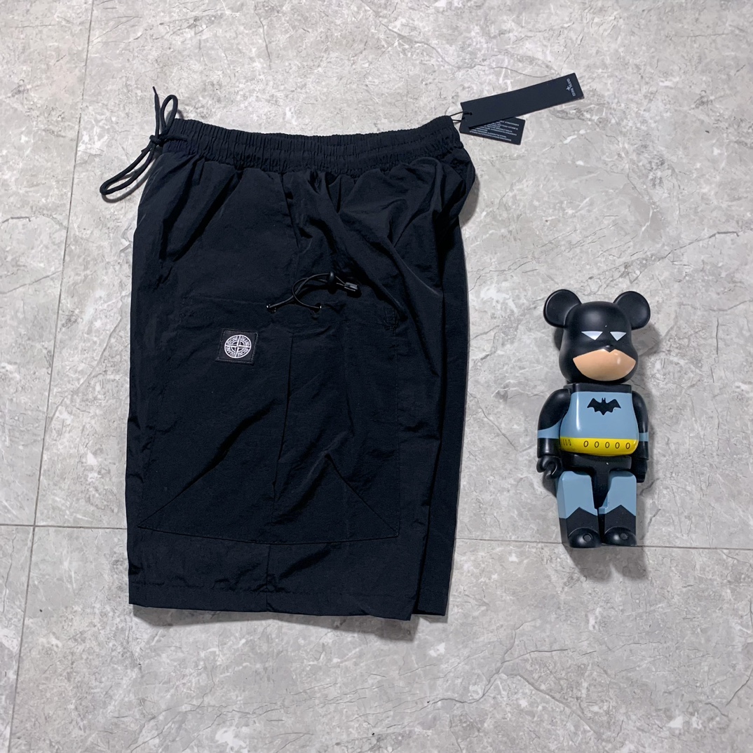 High-Quality Black Nylon Shorts in Various Sizes for Stoneman’s Islander Style - 图片 3