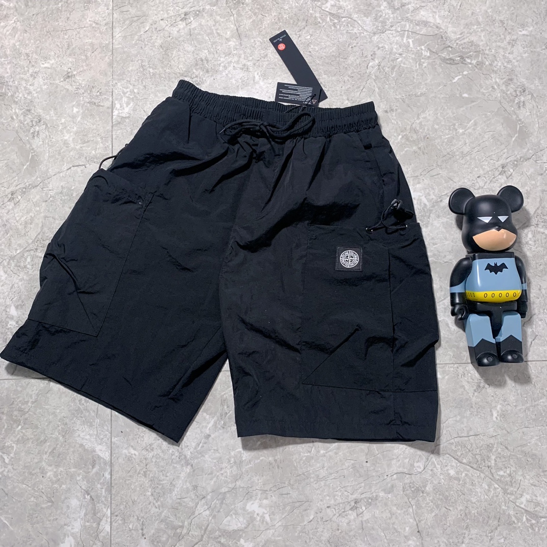 High-Quality Black Nylon Shorts in Various Sizes for Stoneman’s Islander Style - 图片 4