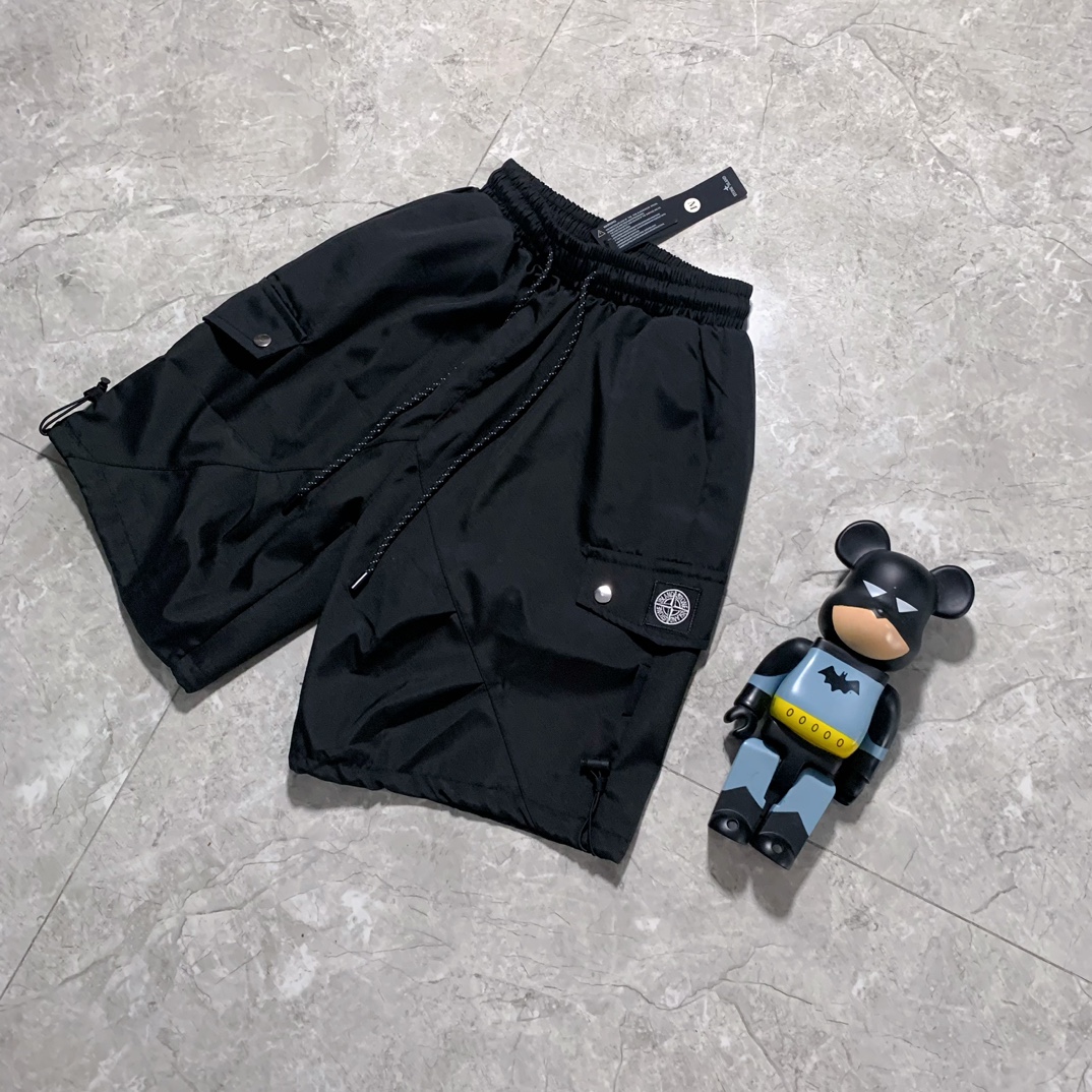 Stone Island 23FW Nylon Badge Shorts: Quality Tailoring, Customized Fit, Black Color. - 图片 4