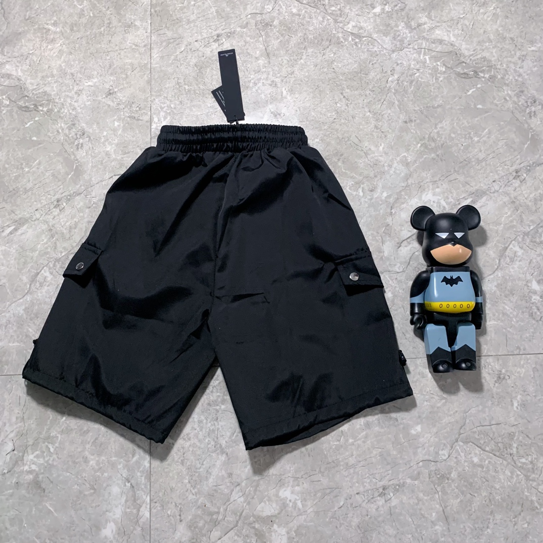 Stone Island 23FW Nylon Badge Shorts: Quality Tailoring, Customized Fit, Black Color. - 图片 5