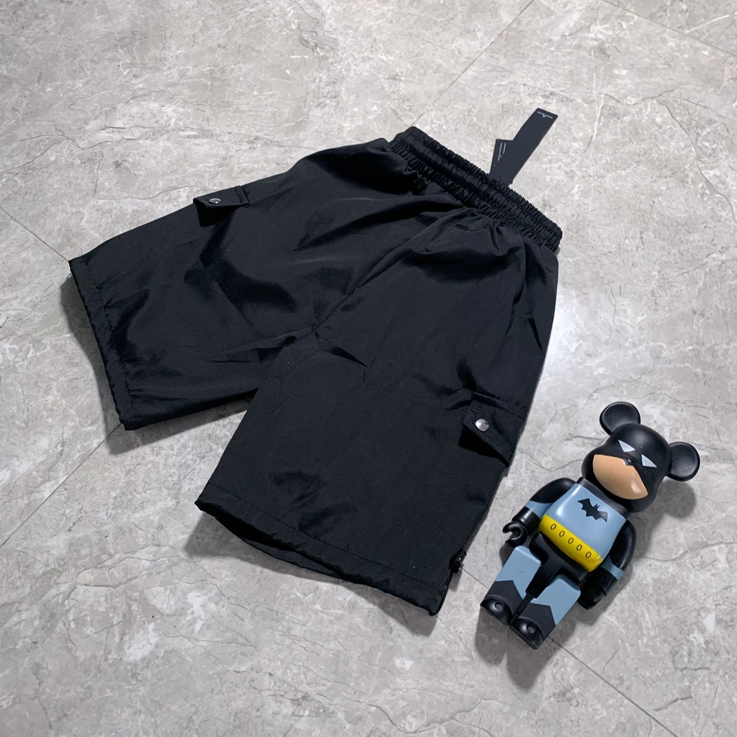Stone Island 23FW Nylon Badge Shorts: Quality Tailoring, Customized Fit, Black Color. - 图片 6
