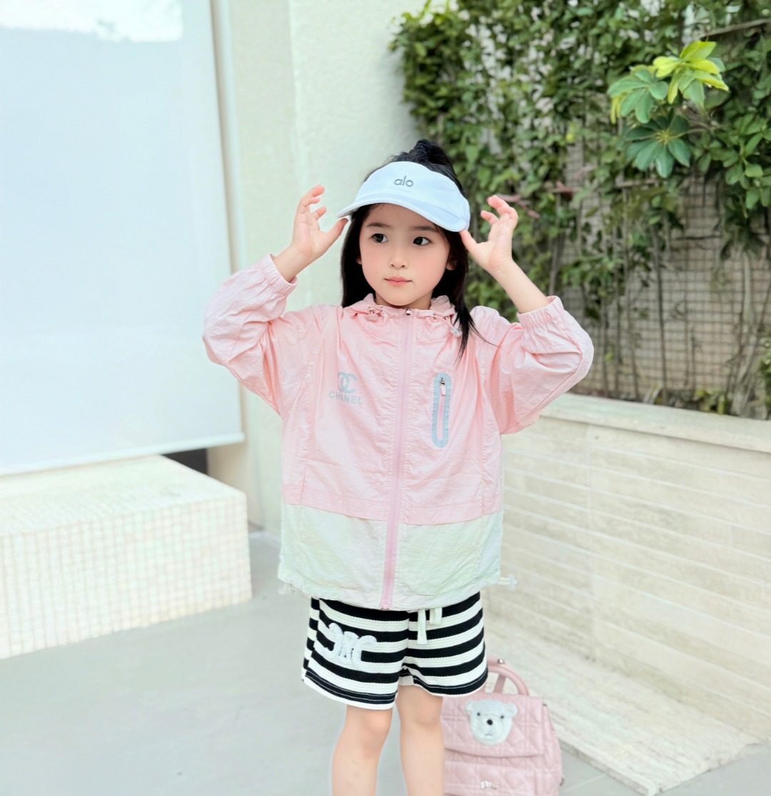 Chanel Summer Sunscreen: Elegant, Lightweight, and Functional Fashion for Summer Outings - 图片 6