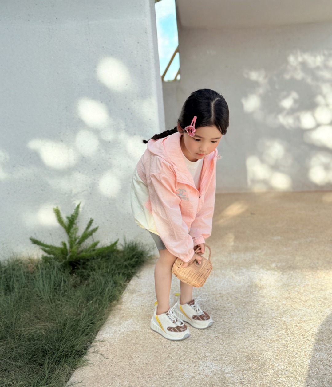 Chanel Summer Sunscreen: Elegant, Functional, and Stylish Protection - 图片 3