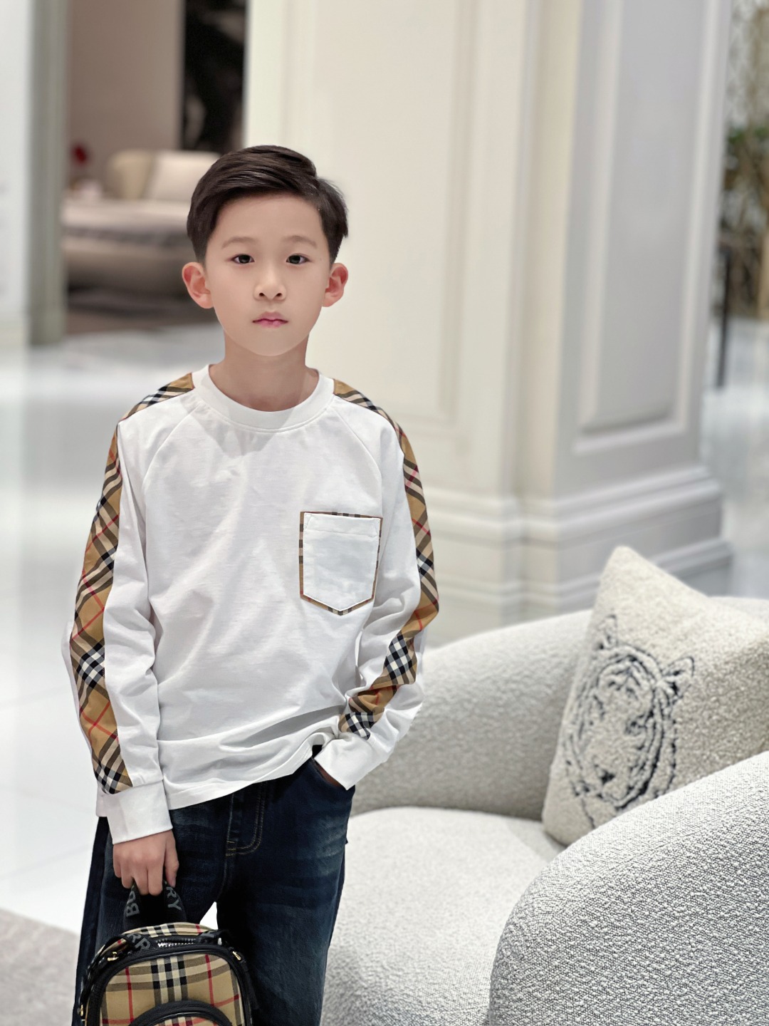 Burberry_Cuadros combinados. Camiseta de manga larga de algodón puro Suéter de colores B: 139￥ Talla: 100-160 Transmite…