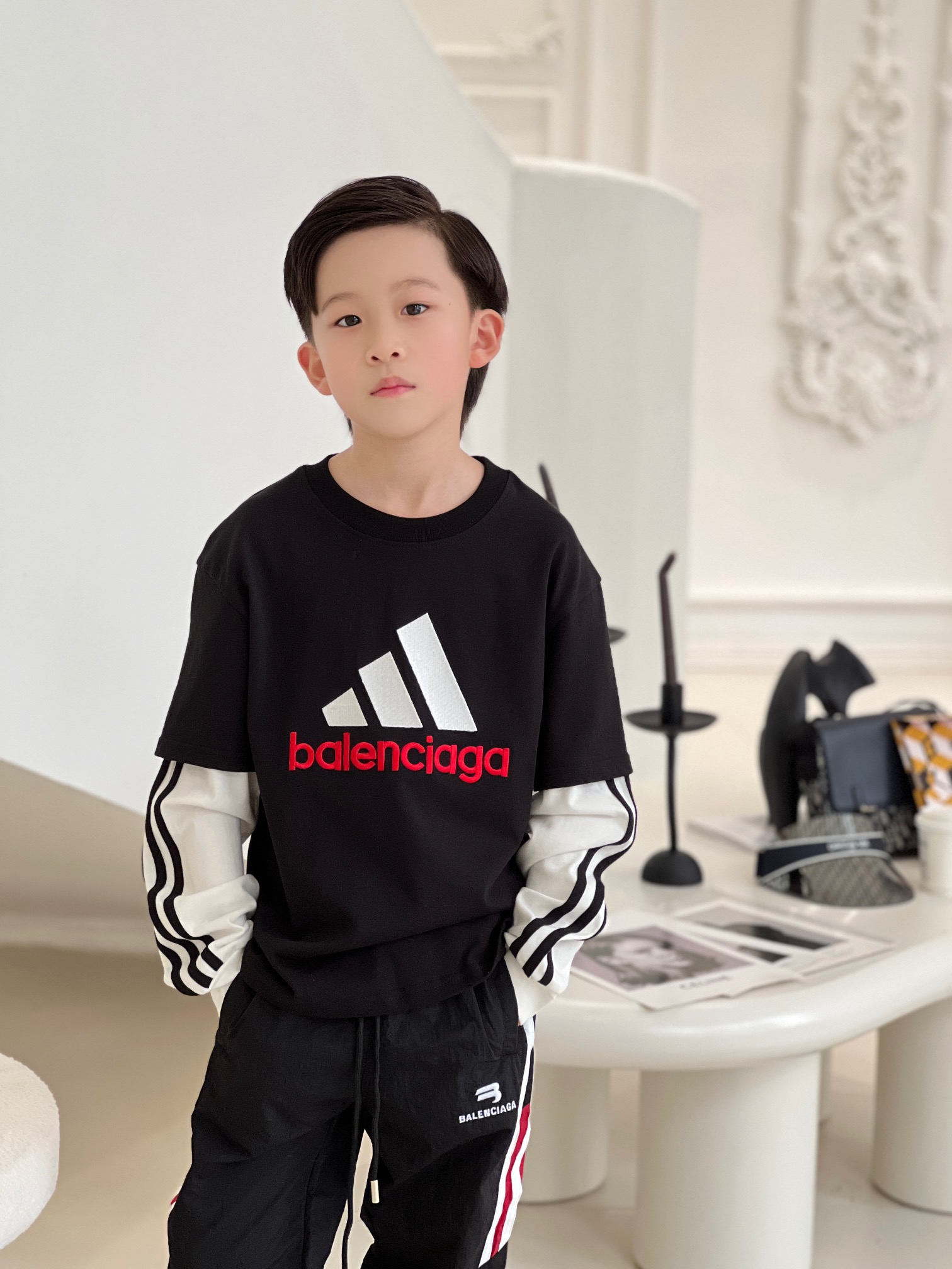 Camiseta larga de dos piezas simuladas de edición conjunta de París x Adidas, con colores combinados: 98@无少, tallas: 10…