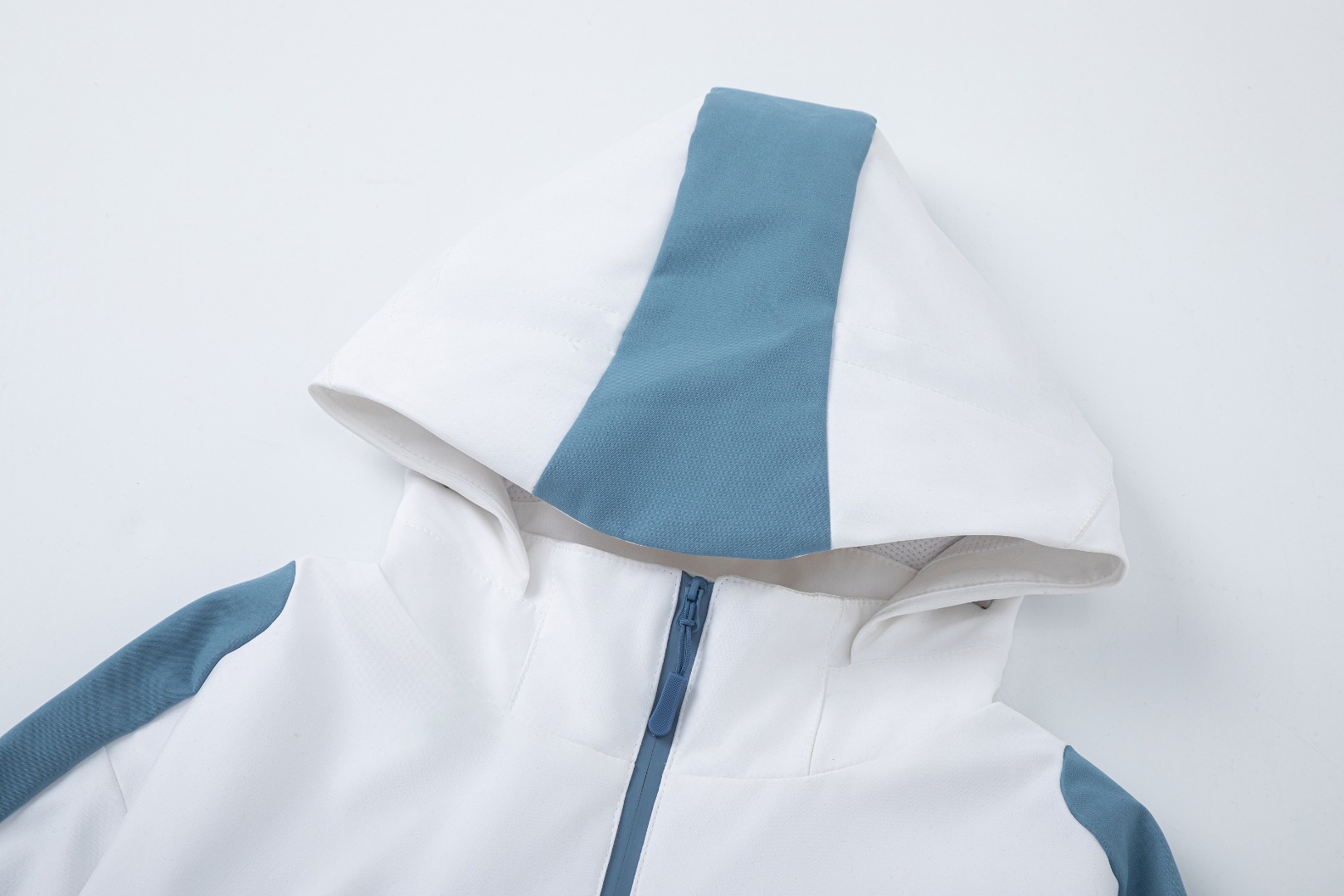 Chaqueta de plumas HH: foto de detalle