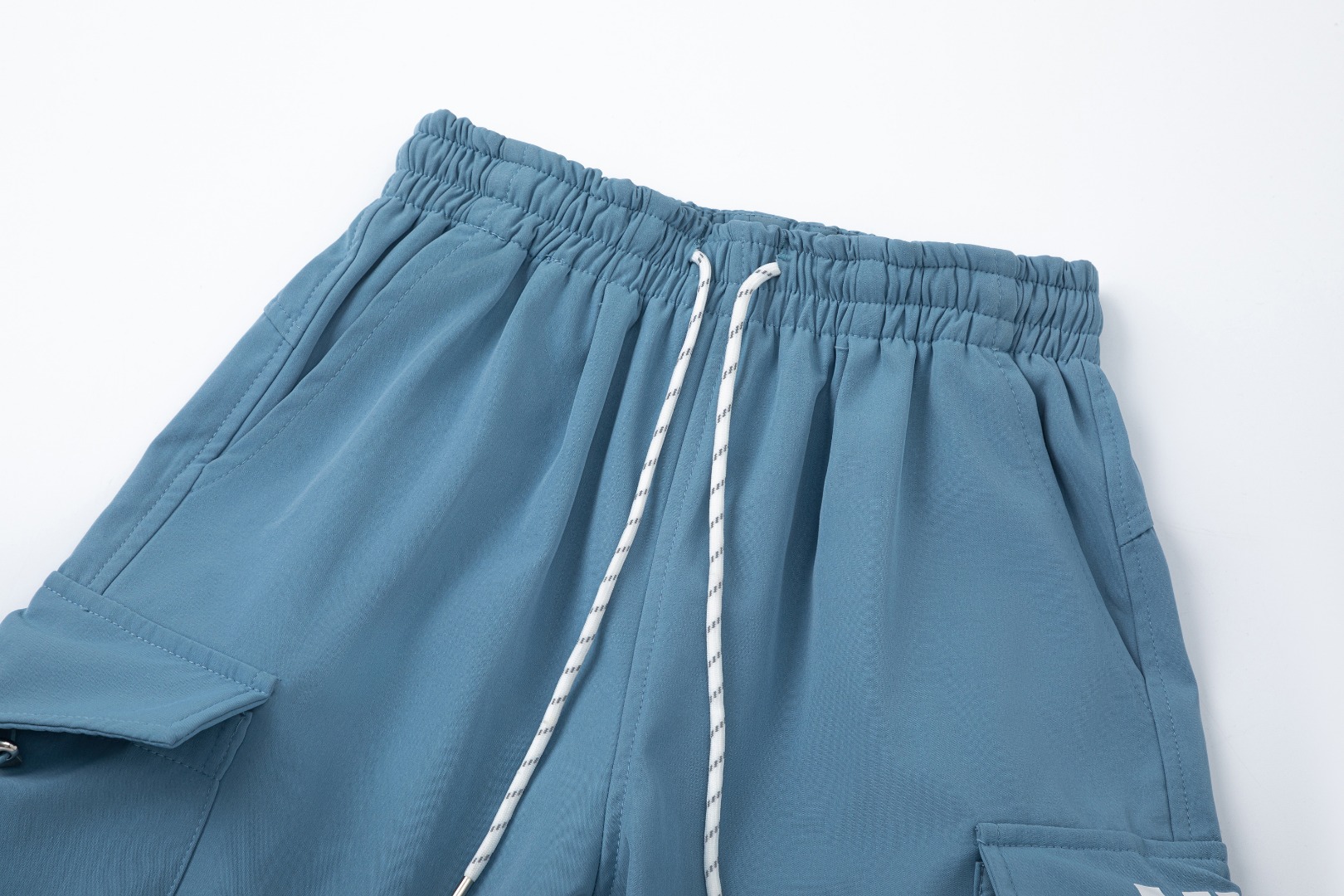 Pantalones de carga HH: foto de detalle. Chaqueta de plumas de colores HH: 208@ pantalones 128@ conjunto 298 tallas: 10…