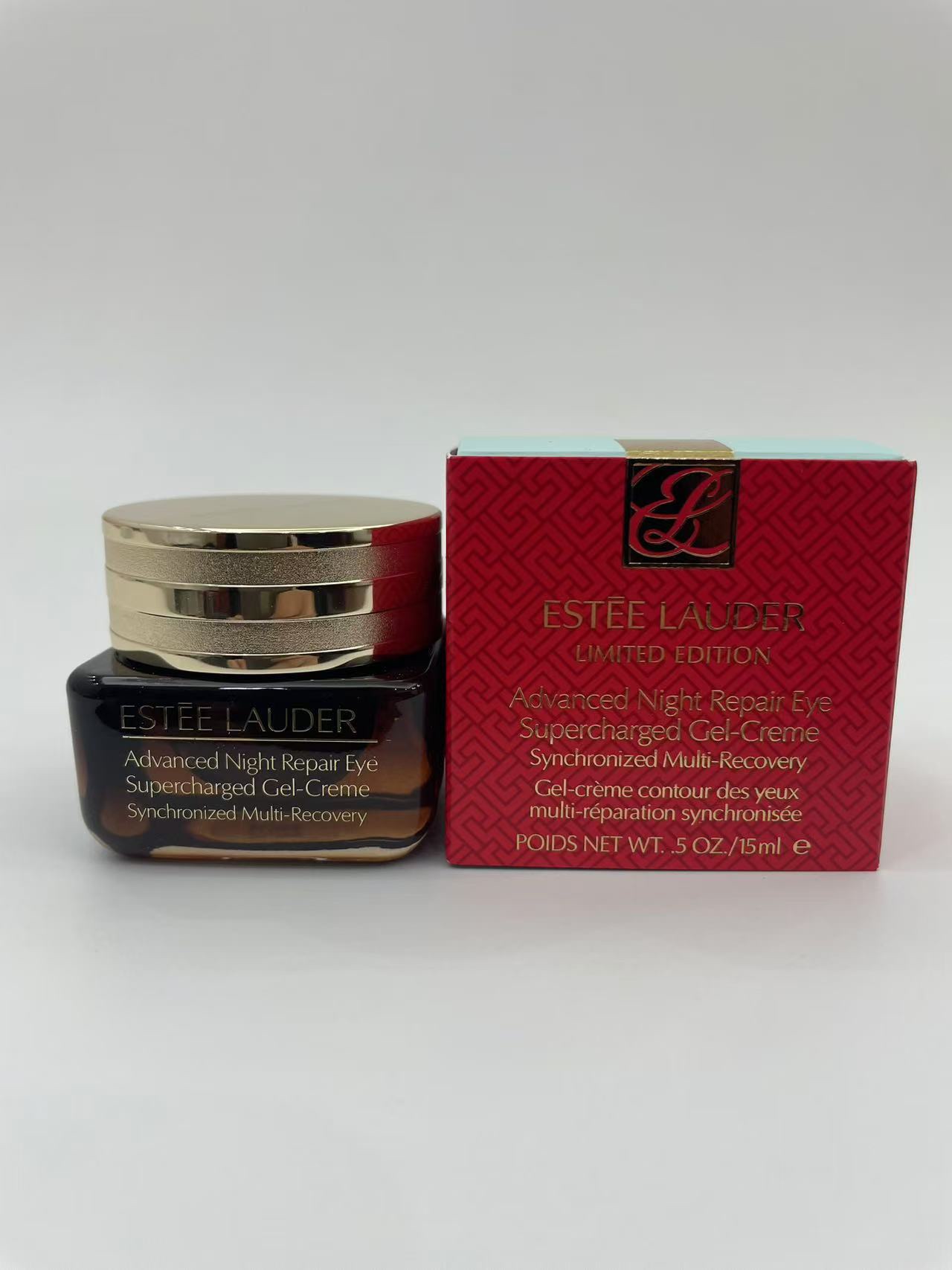 专/70💰抗蓝光眼霜
专/80💰小棕瓶特润精华
雅诗兰黛抗蓝光眼霜26马年限量版15ml
雅诗兰黛小棕瓶特润精华26马年限量版100ml