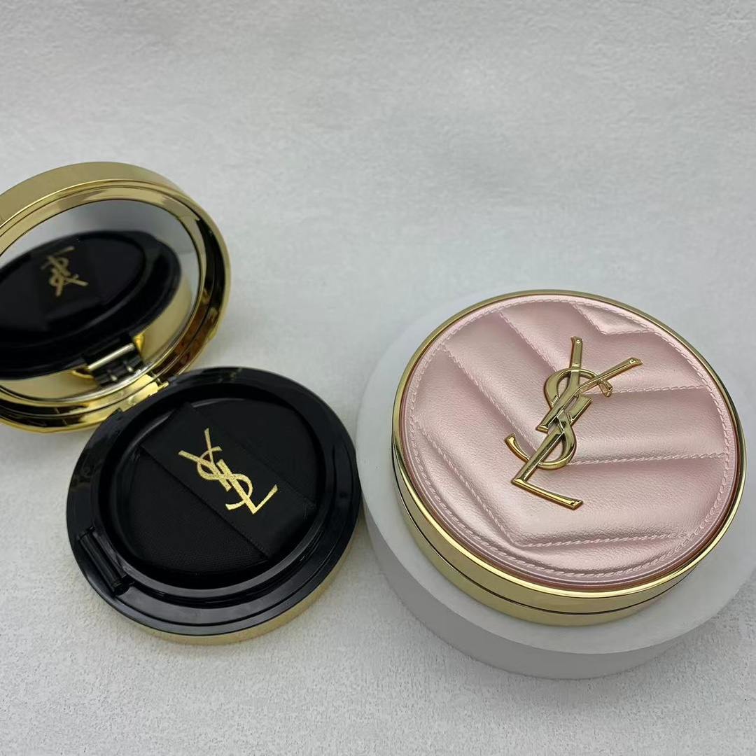 70. YSL Base de maquillaje en almohadilla de cuero rosa 12g/versión nacional 🔜 Versión Mingtong. Alta calidad❗2️⃣ colo…
