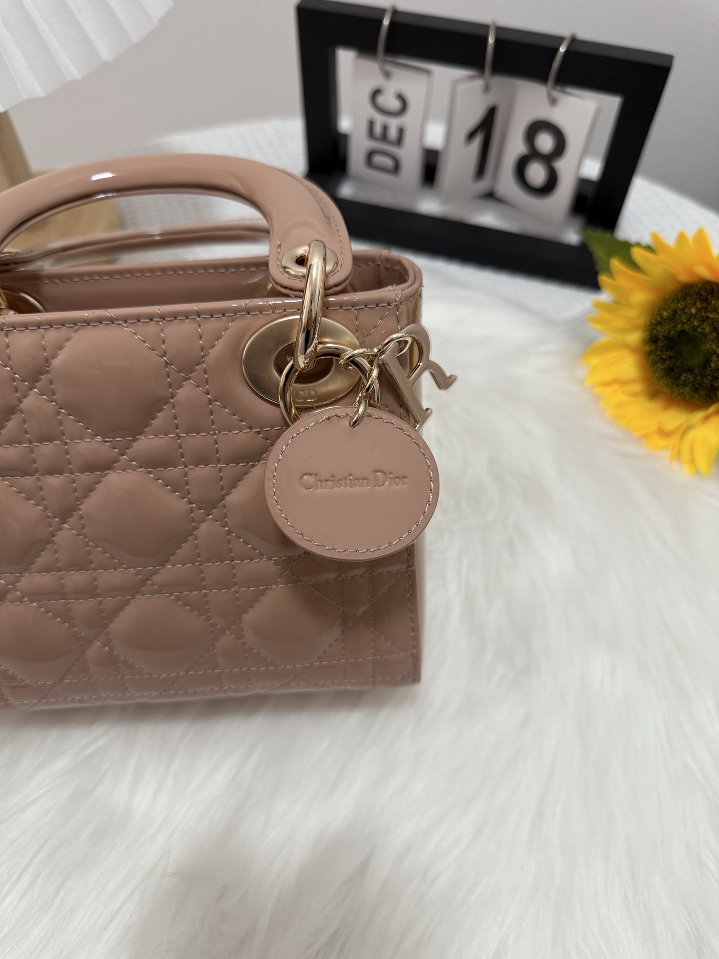 Dior Lady Dior Mini Bag Apricot Patent Leather with Chain Strap 9 i1747582508047 6889 0 7