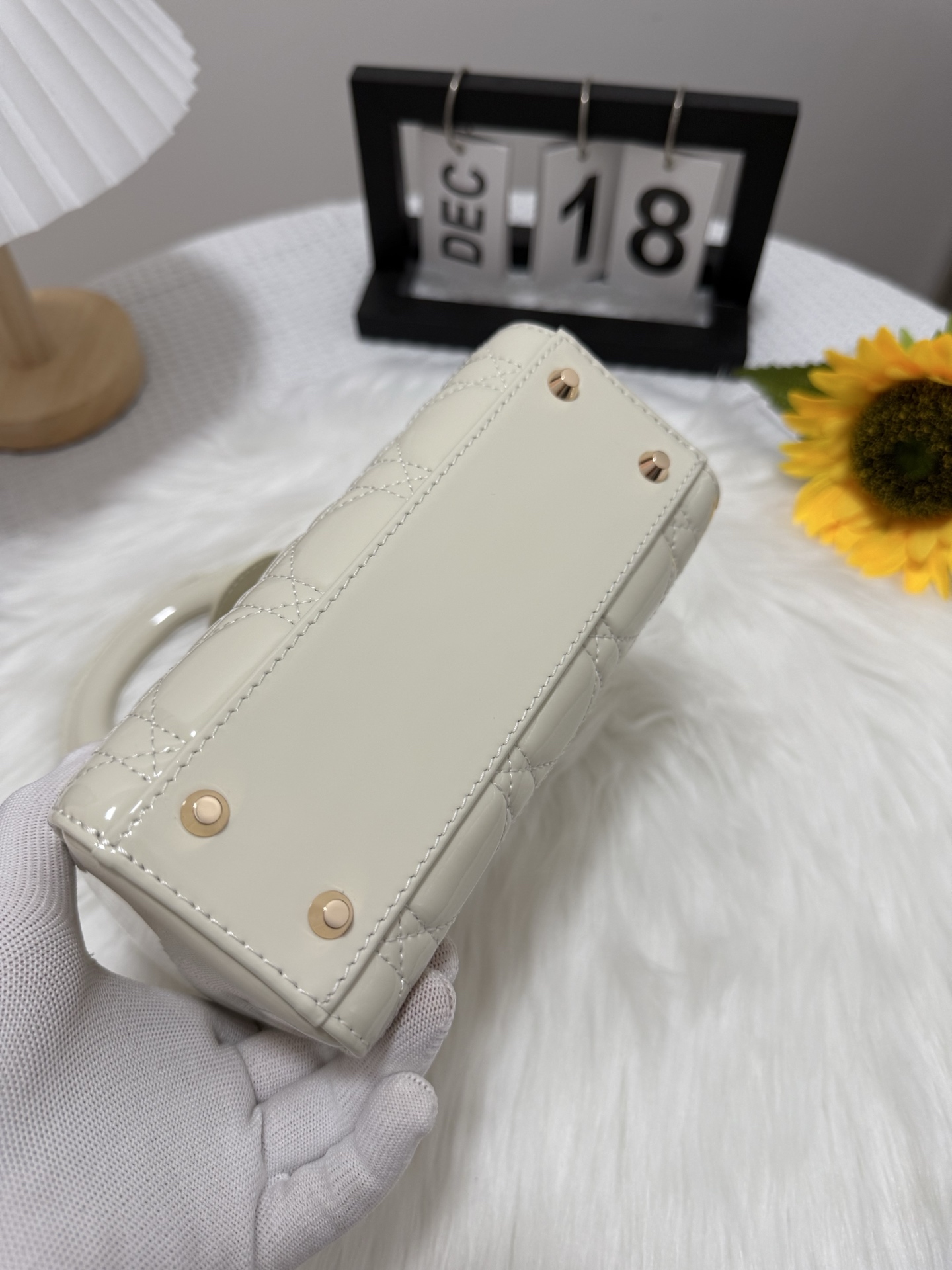 Dior Lady Dior Mini Bag White Patent Cannage Leather, Detachable Chain 5 i1747582538359 2638 0 3