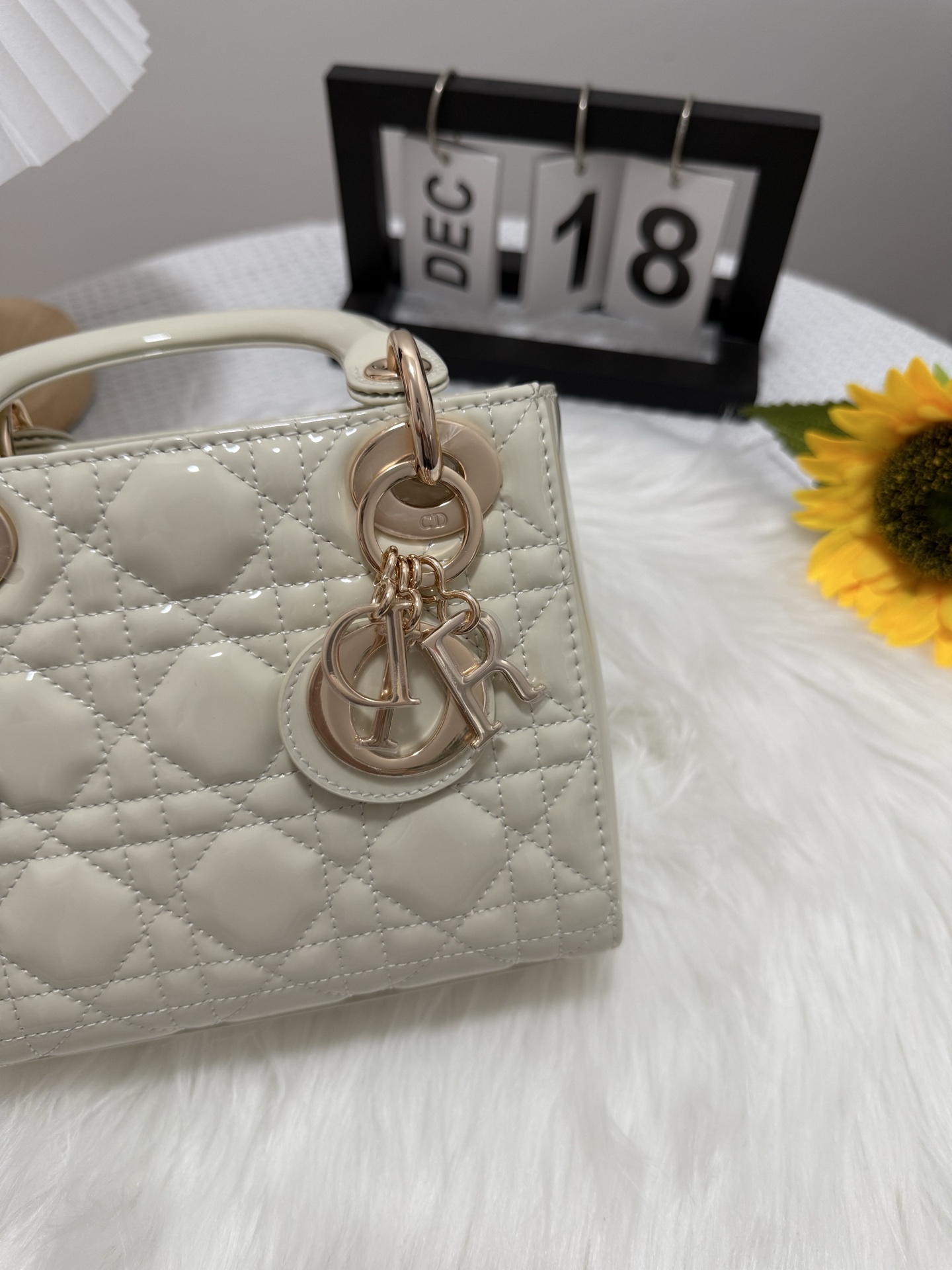 Dior Lady Dior Mini Bag White Patent Cannage Leather, Detachable Chain 8 i1747582539460 1654 0 6