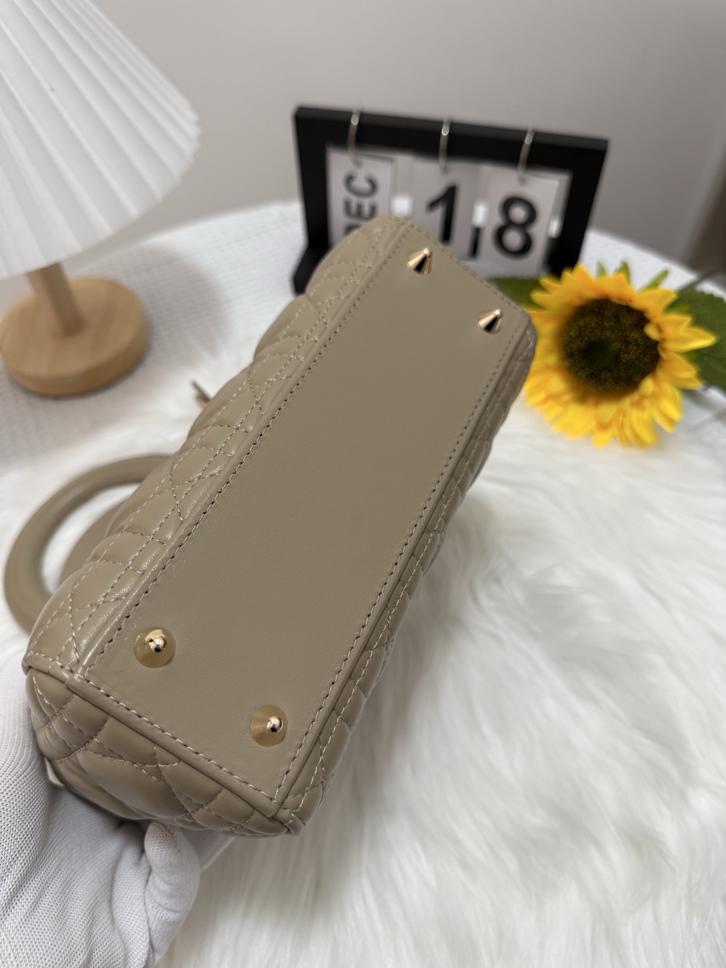 Lady Diorr Handbag, Nude-Tone Lambskin, Gold Hardware, Iconic Design 20 x 17 x 8 cm 9 i1747583612928 549 0 7