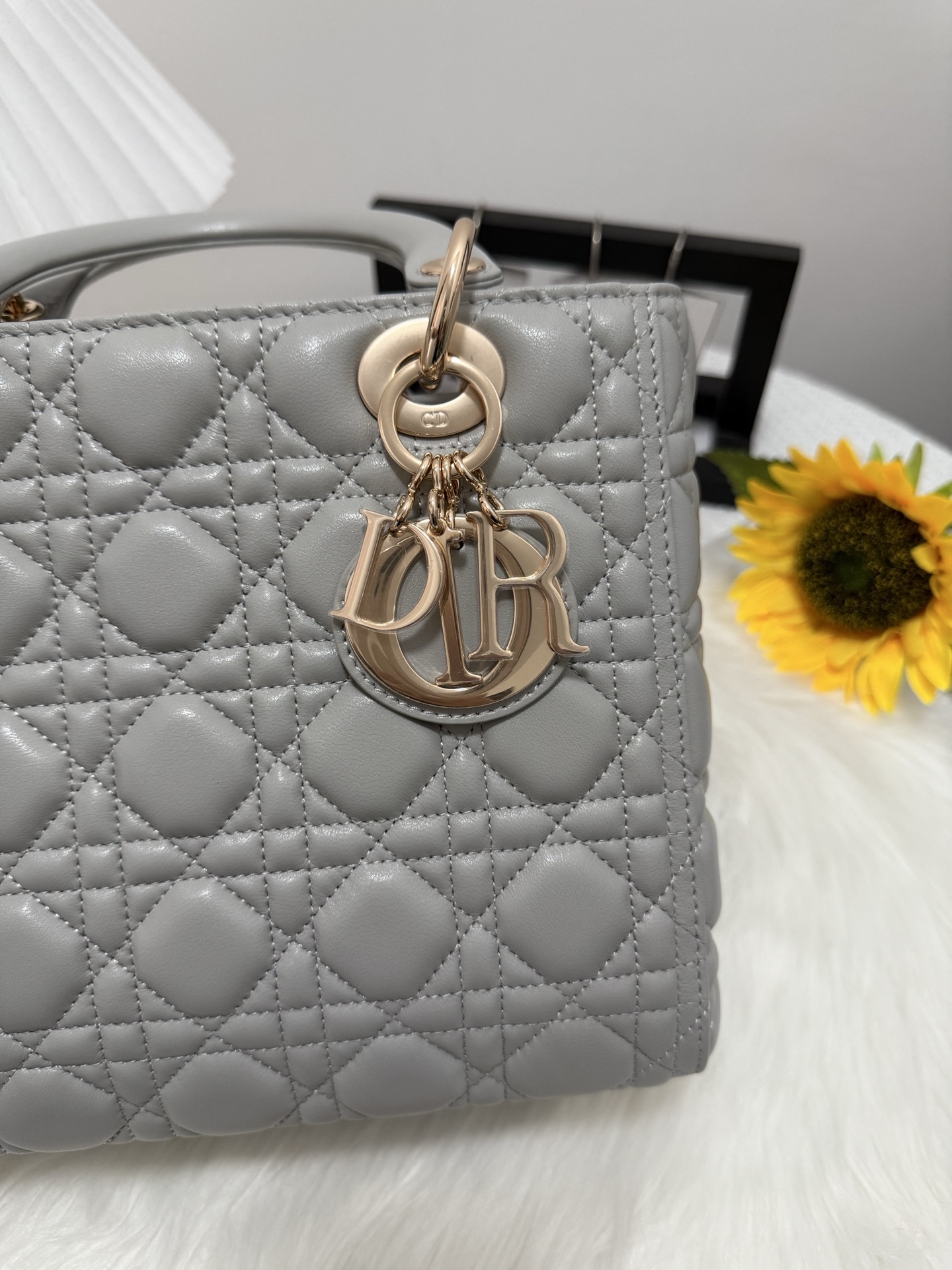 Lady Five-Grid Flap Bag - Cloud Grey, Classic Quilted Design, 24cm 7 i1747585931757 3659 0 6