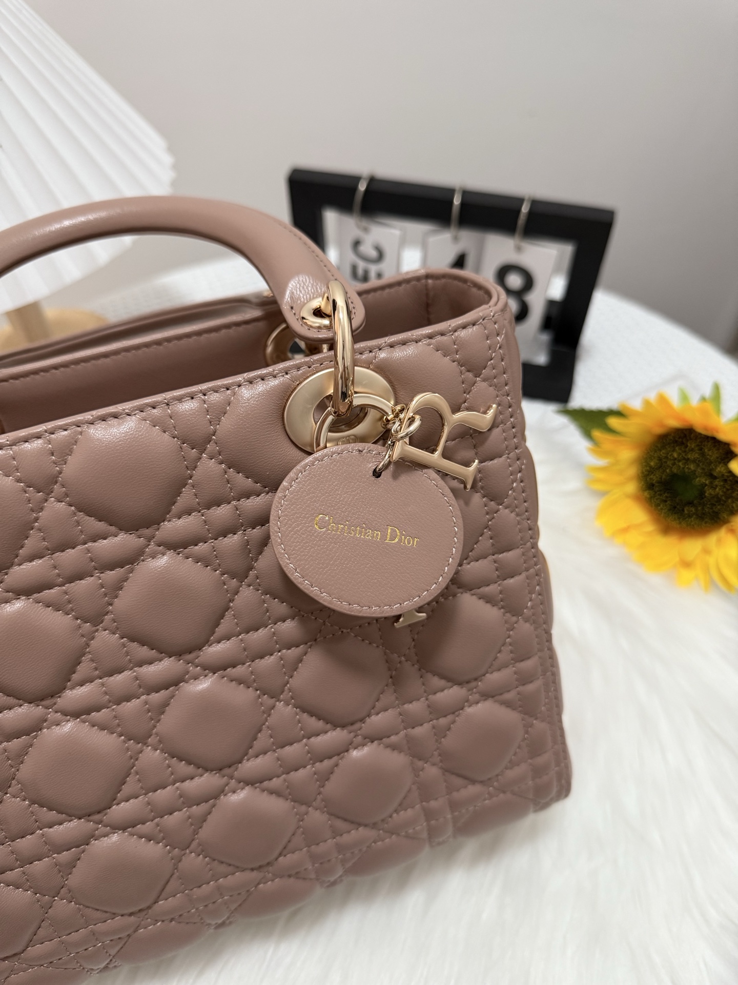 Dior Lady Dior Bag Five-Grid Flap Design, Classic Cannage Stitching, 24cm 9 i1747585962421 5394 0 7