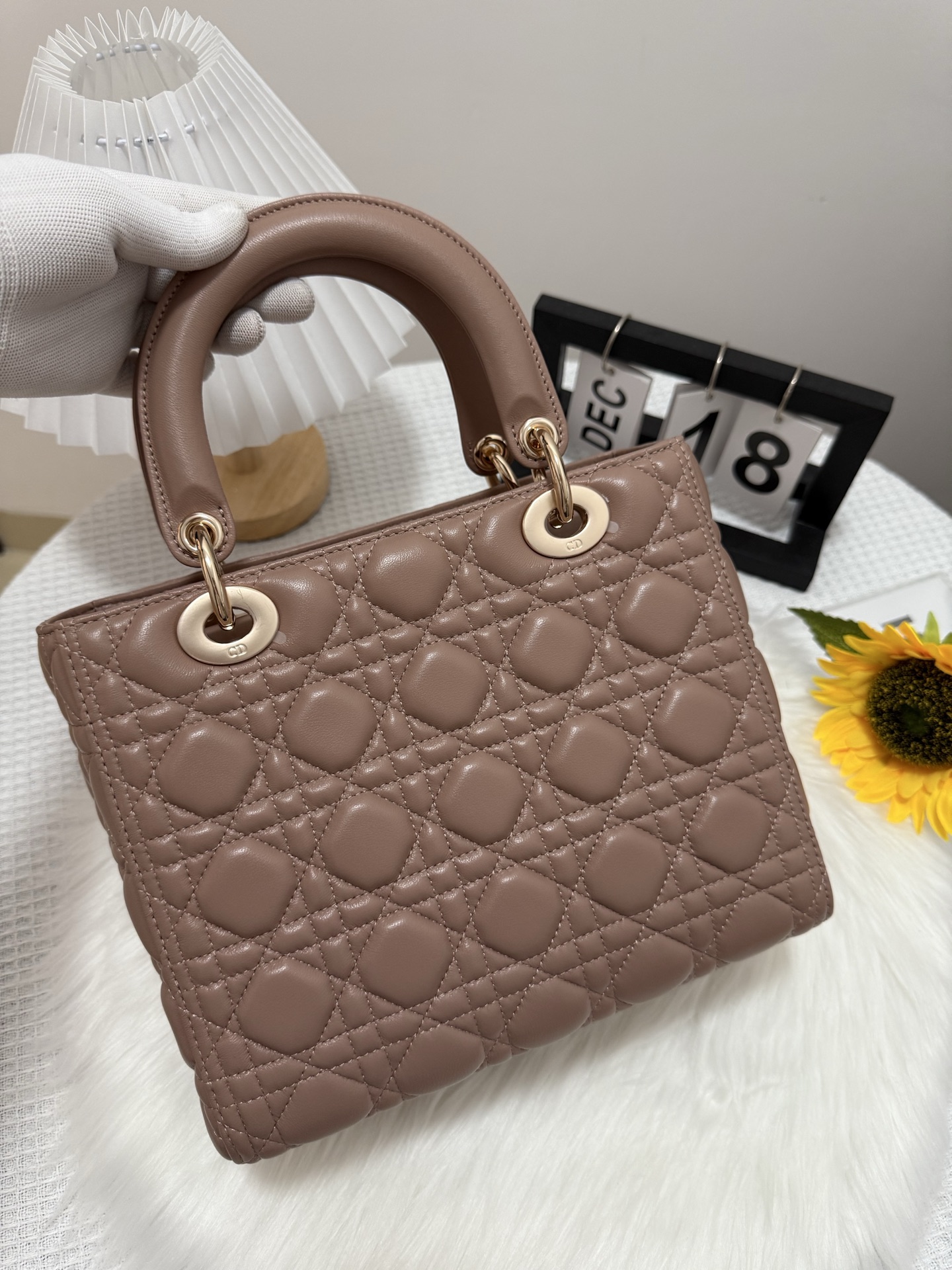 Dior Lady Dior Bag Five-Grid Flap Design, Classic Cannage Stitching, 24cm 4 i1747585962461 516 0 2
