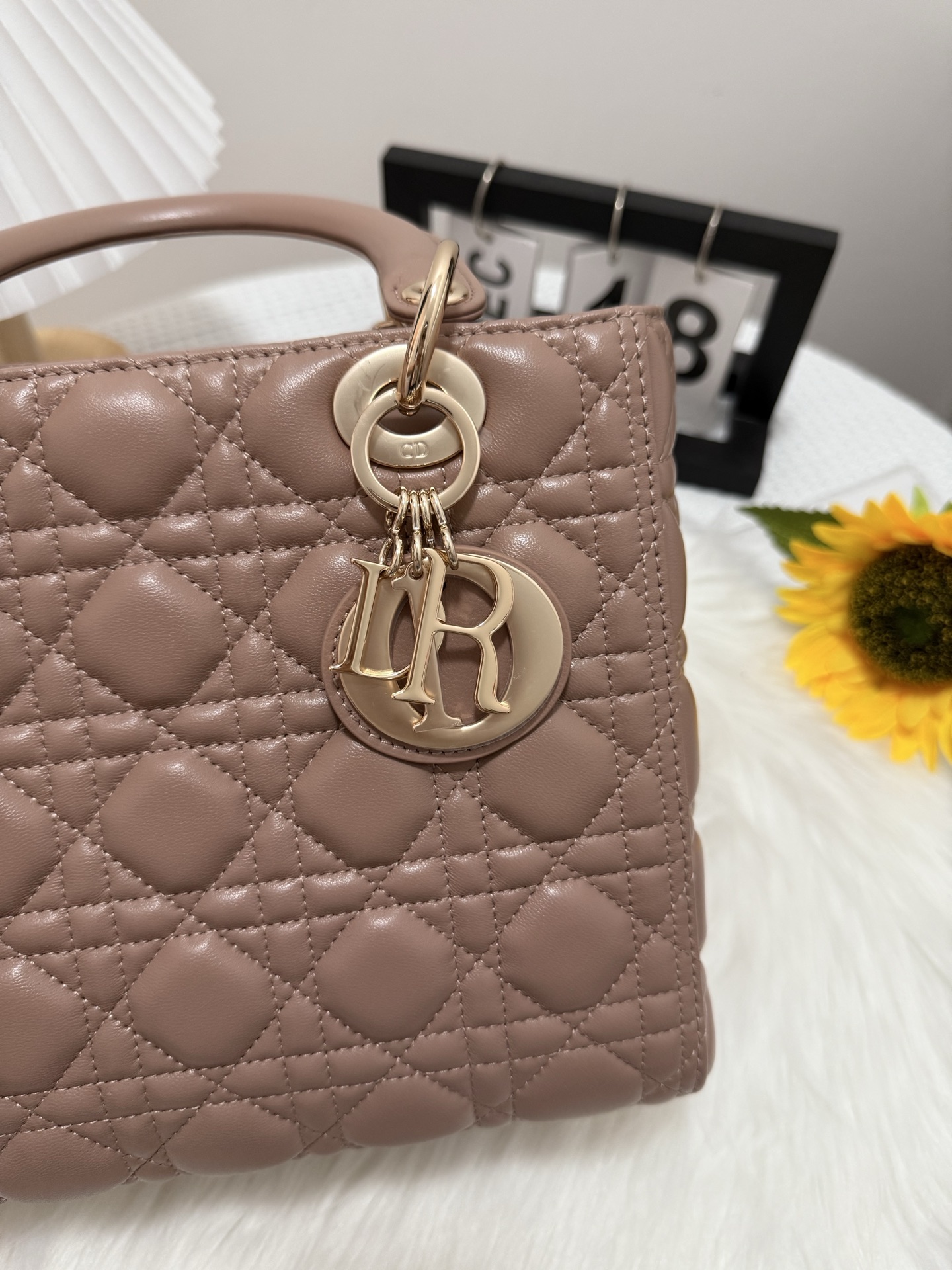 Dior Lady Dior Bag Five-Grid Flap Design, Classic Cannage Stitching, 24cm 8 i1747585962526 3739 0 6