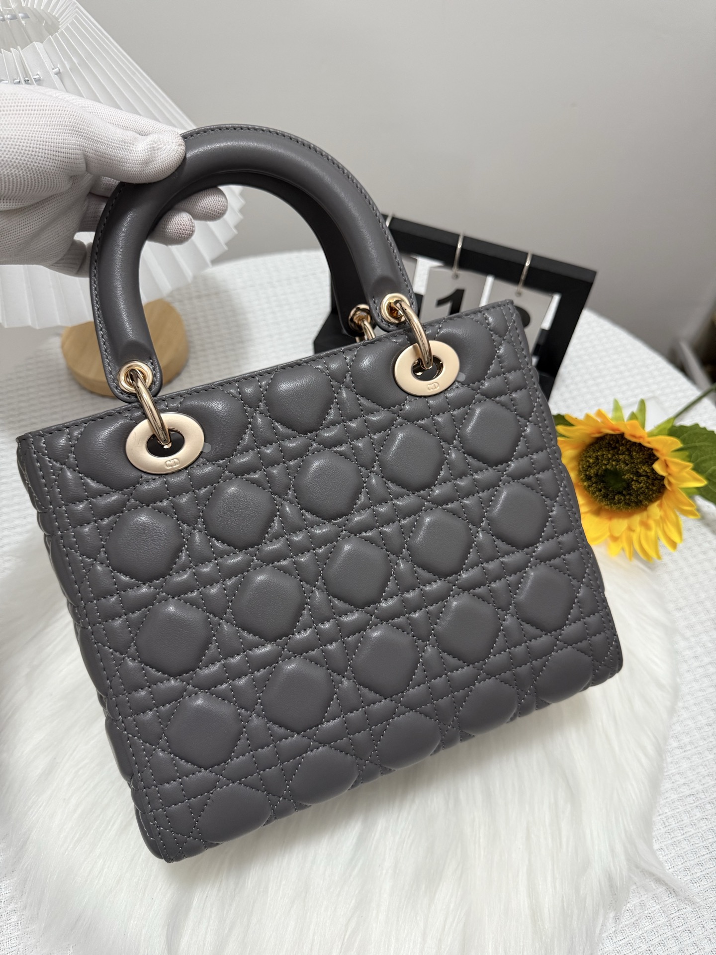 Dior Lady Bag Five-Compartment Flap Classic Upgrade Gray 24cm 3 i1747586151867 2232 0 2