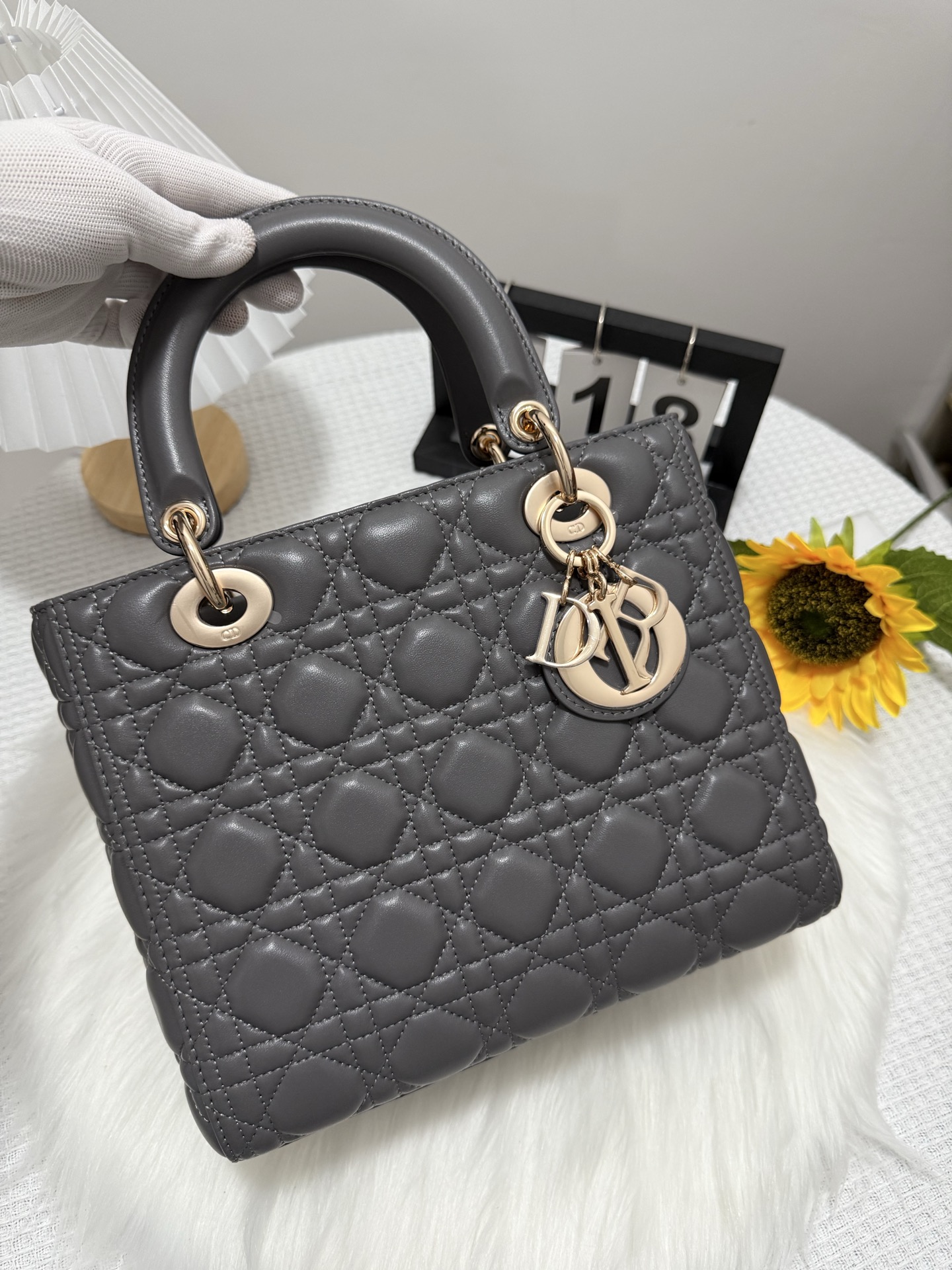 Dior Lady Bag Five-Compartment Flap Classic Upgrade Gray 24cm 1 i1747586152842 5972 0 0