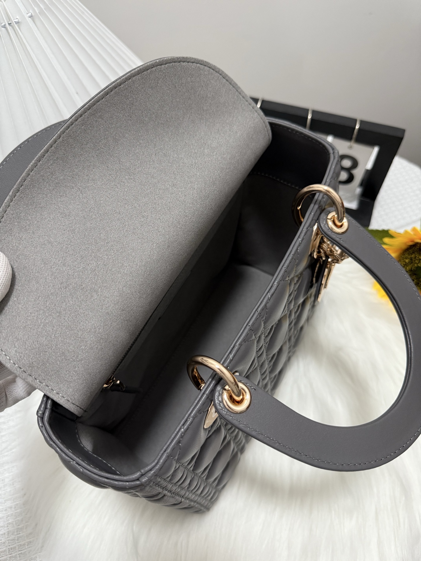 Dior Lady Bag Five-Compartment Flap Classic Upgrade Gray 24cm 6 i1747586152879 2574 0 5