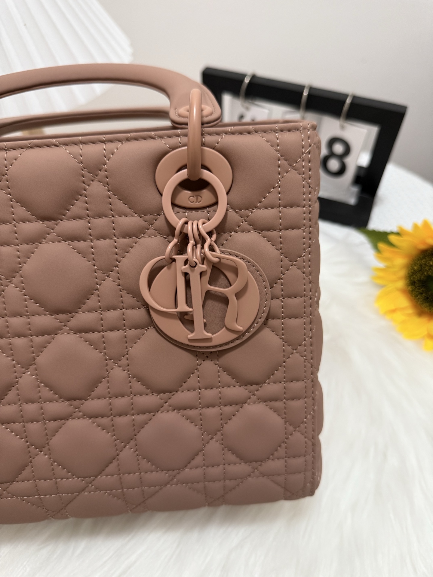Lady Five-Compartment Flap Bag - Classic Design with Upgraded Details 7 i1747586335233 835 0 6