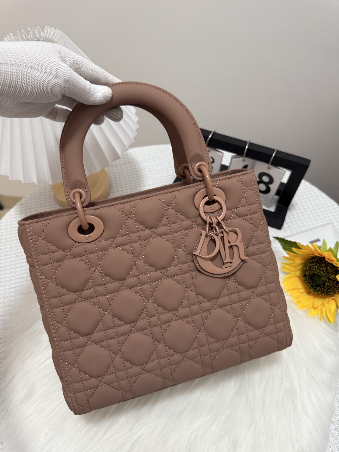 Lady Five-Compartment Flap Bag - Classic Design with Upgraded Details 1 i1747586335268 5103 0 0