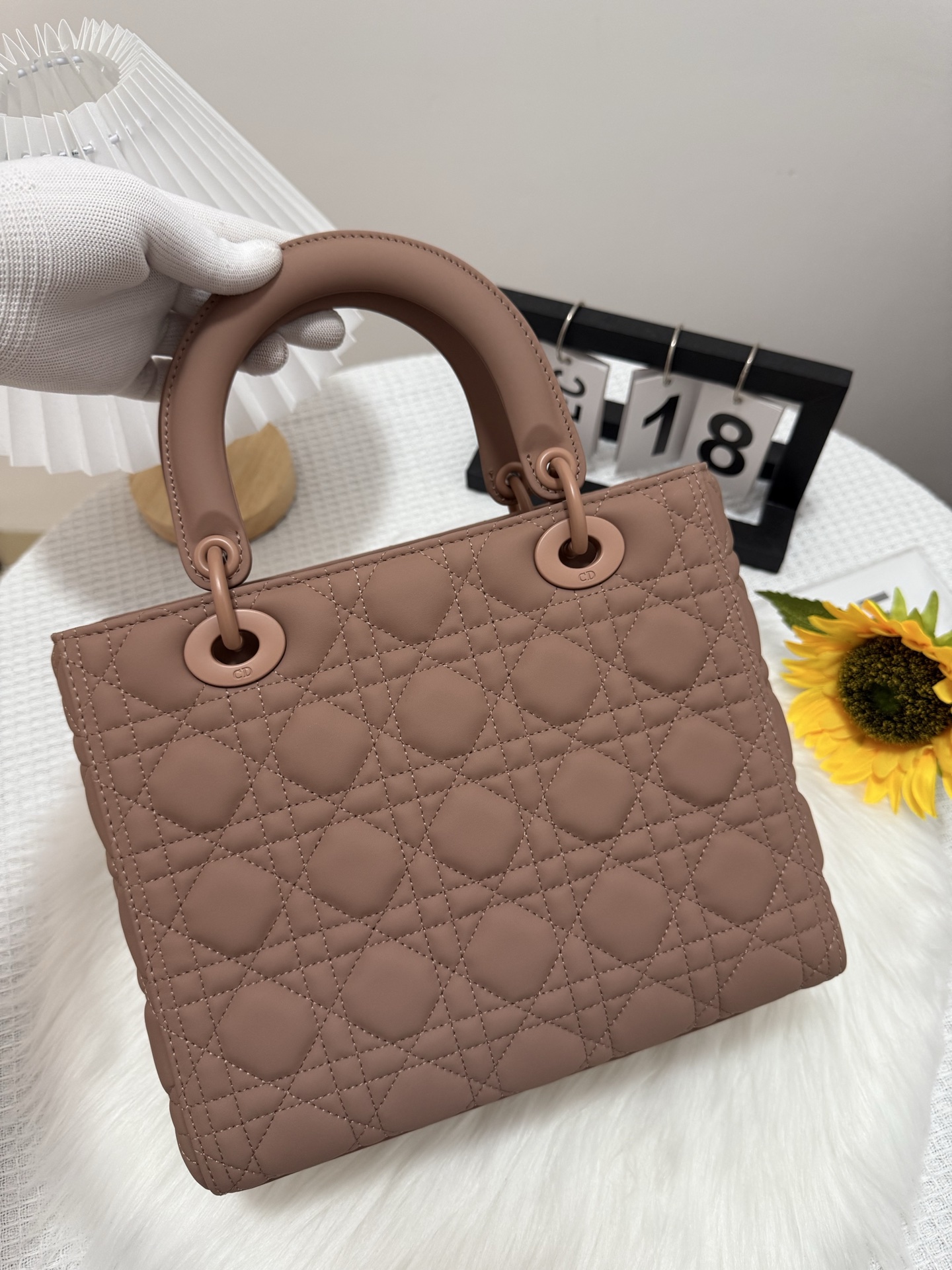 Lady Five-Compartment Flap Bag - Classic Design with Upgraded Details 3 i1747586335305 7381 0 2