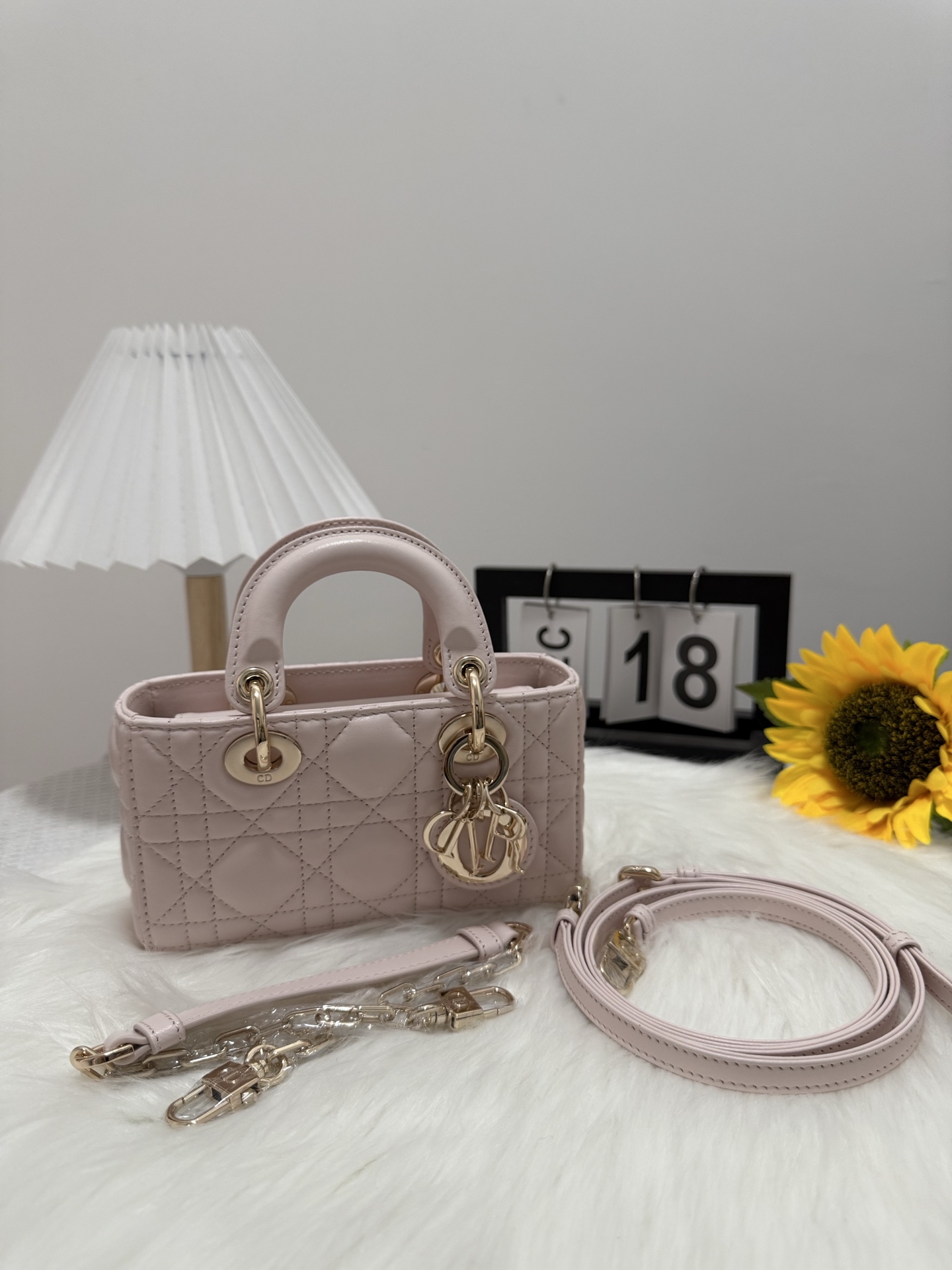 D-Joy Lady Bag, Lambskin, Sakura Pink, 16cm - Chic & Timeless Design 10 i1747587018035 7988 0 8