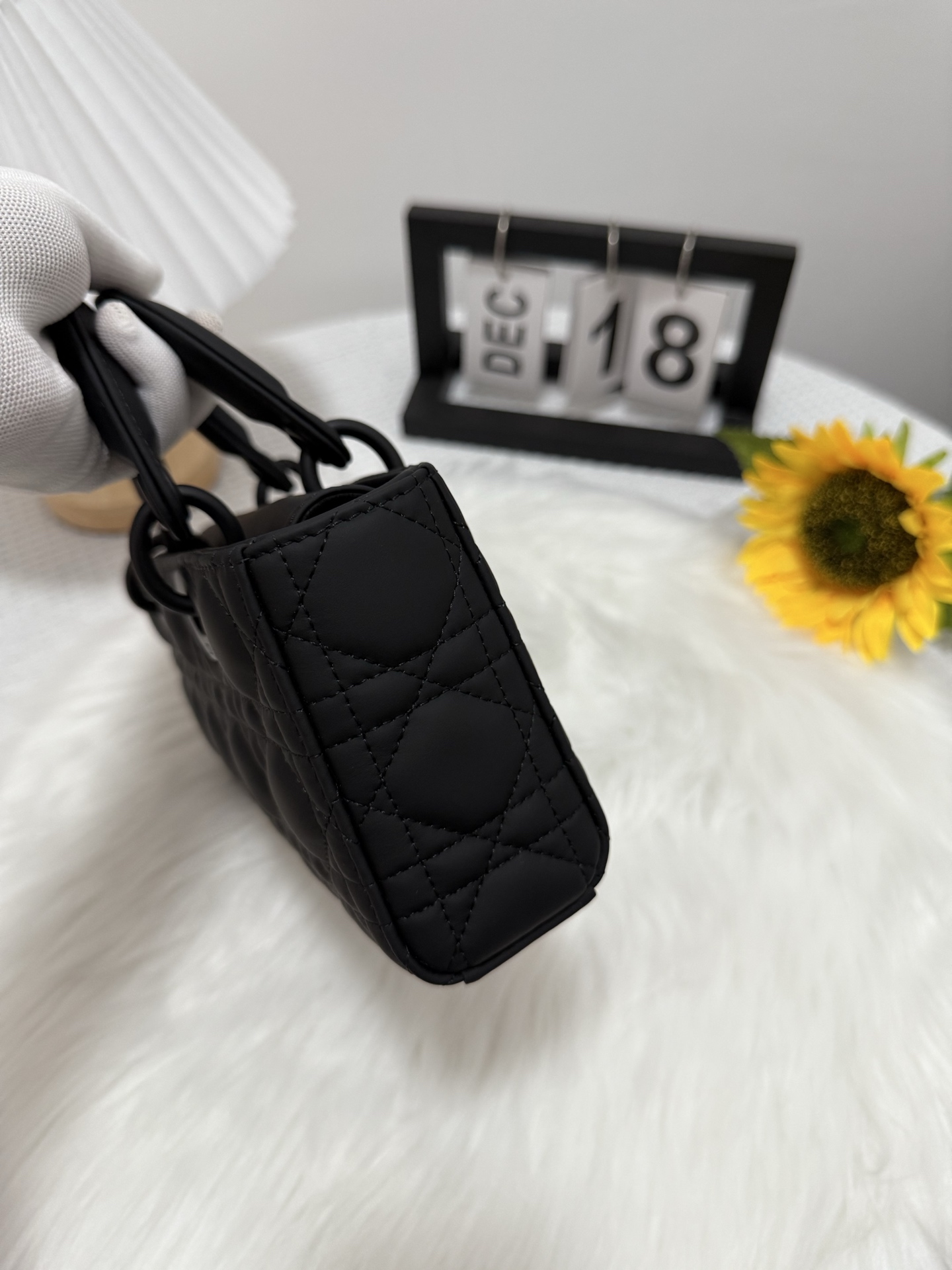 Elegant Black D-Joy Lambskin Bag with Chic Cannage Stitching 2 i1747587792971 3341 0 1