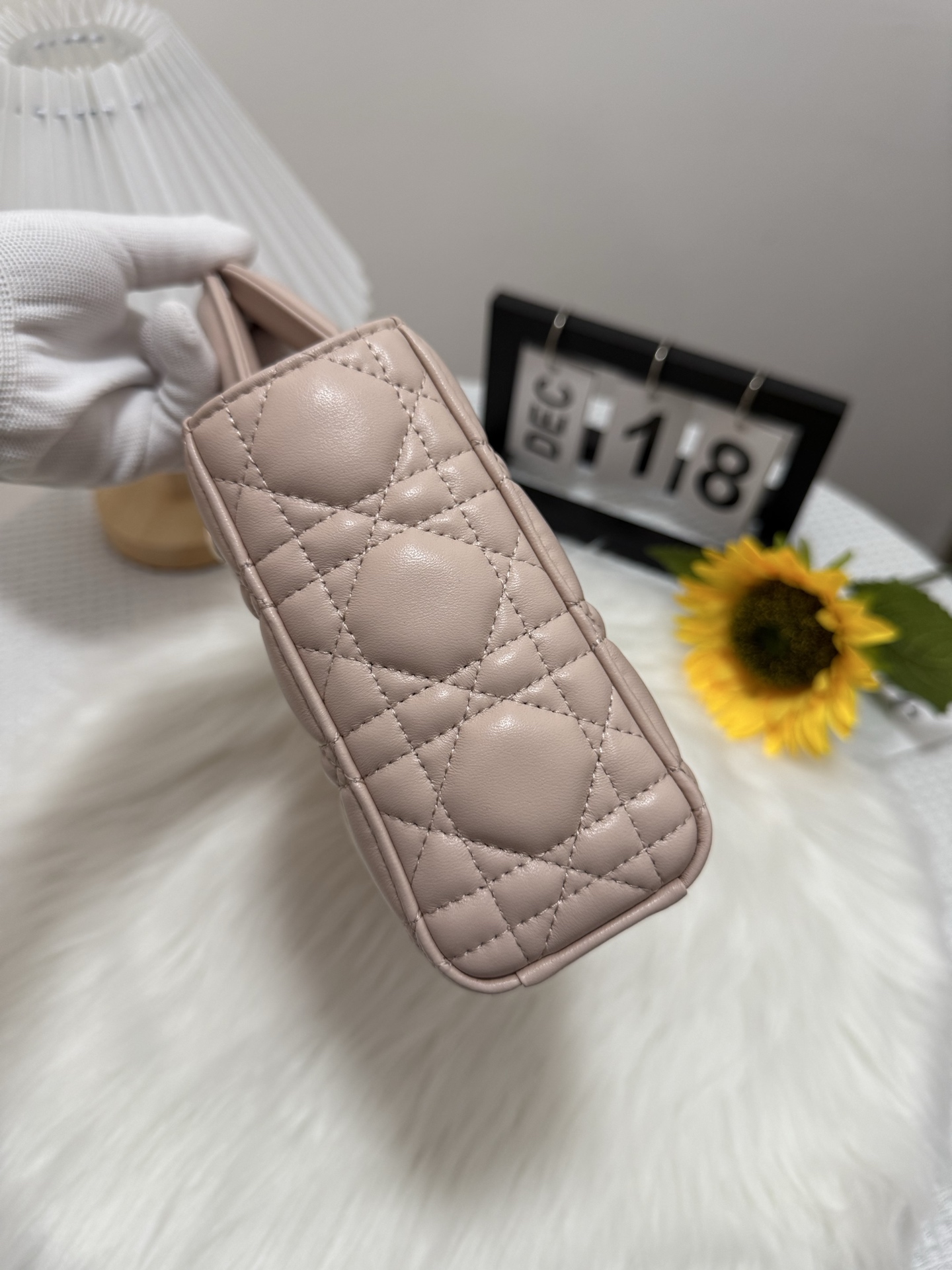 D-Joy Lambskin Bag, Large Size, Blossom Pink, Classic Cannage Stitching 3 i1747588760914 1455 0 1