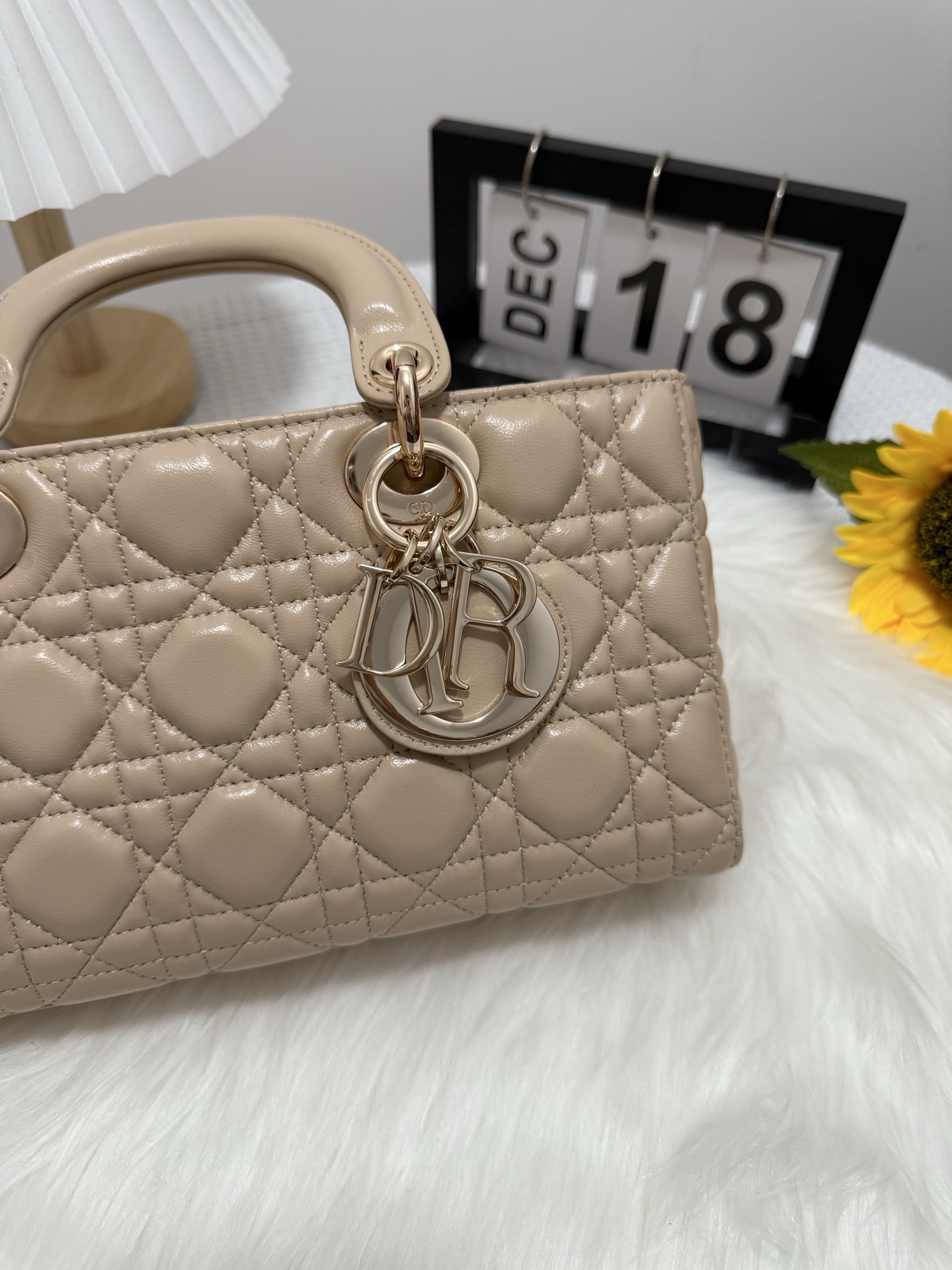 D-Joy Lambskin Bag with Quilted Design & Detachable Straps 8 i1747588780535 3219 0 6