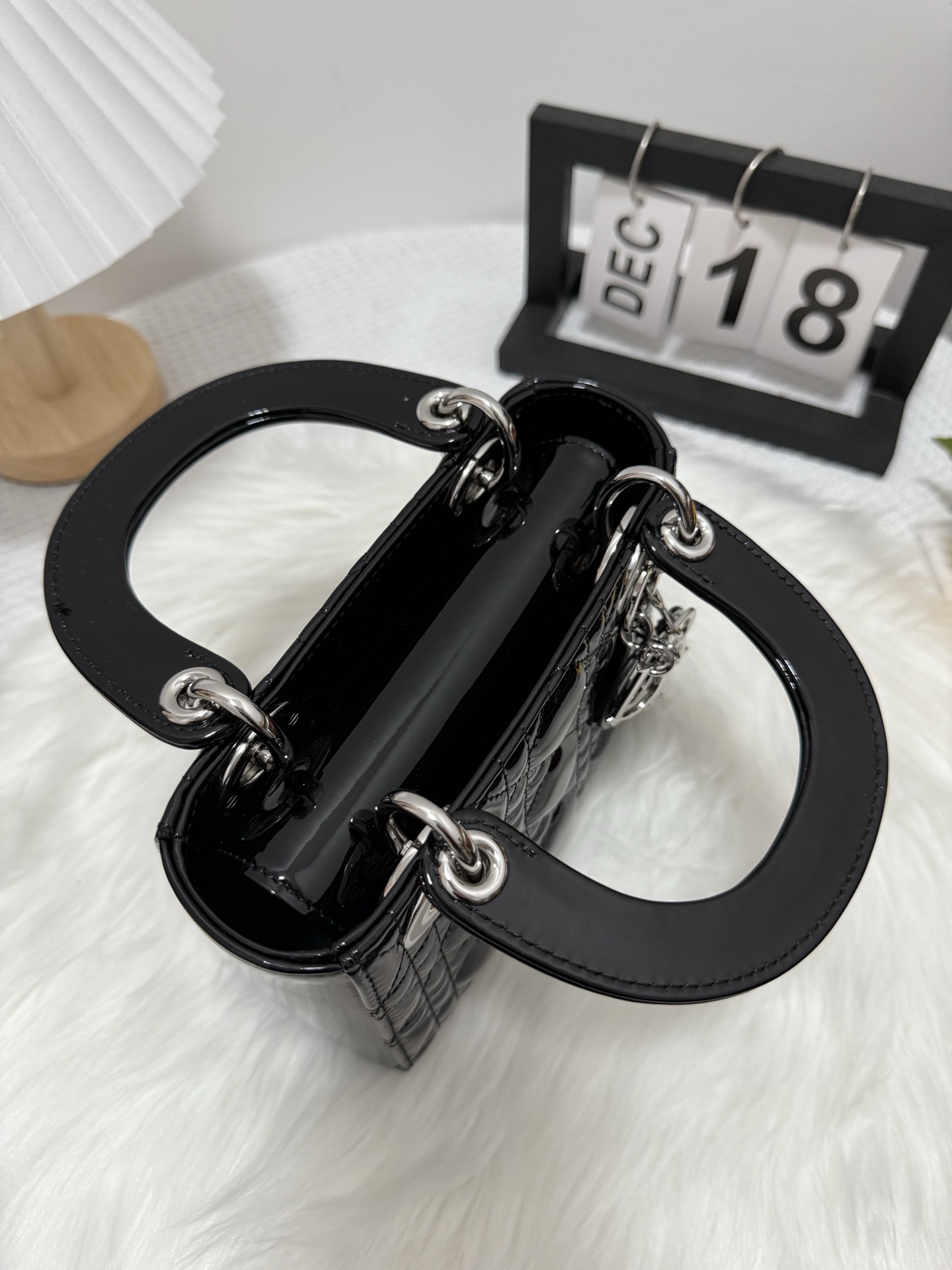 Dior Lady Dior Mini Bag Black Patent Leather with Silver Hardware 5 i1748162062080 9620 0 4
