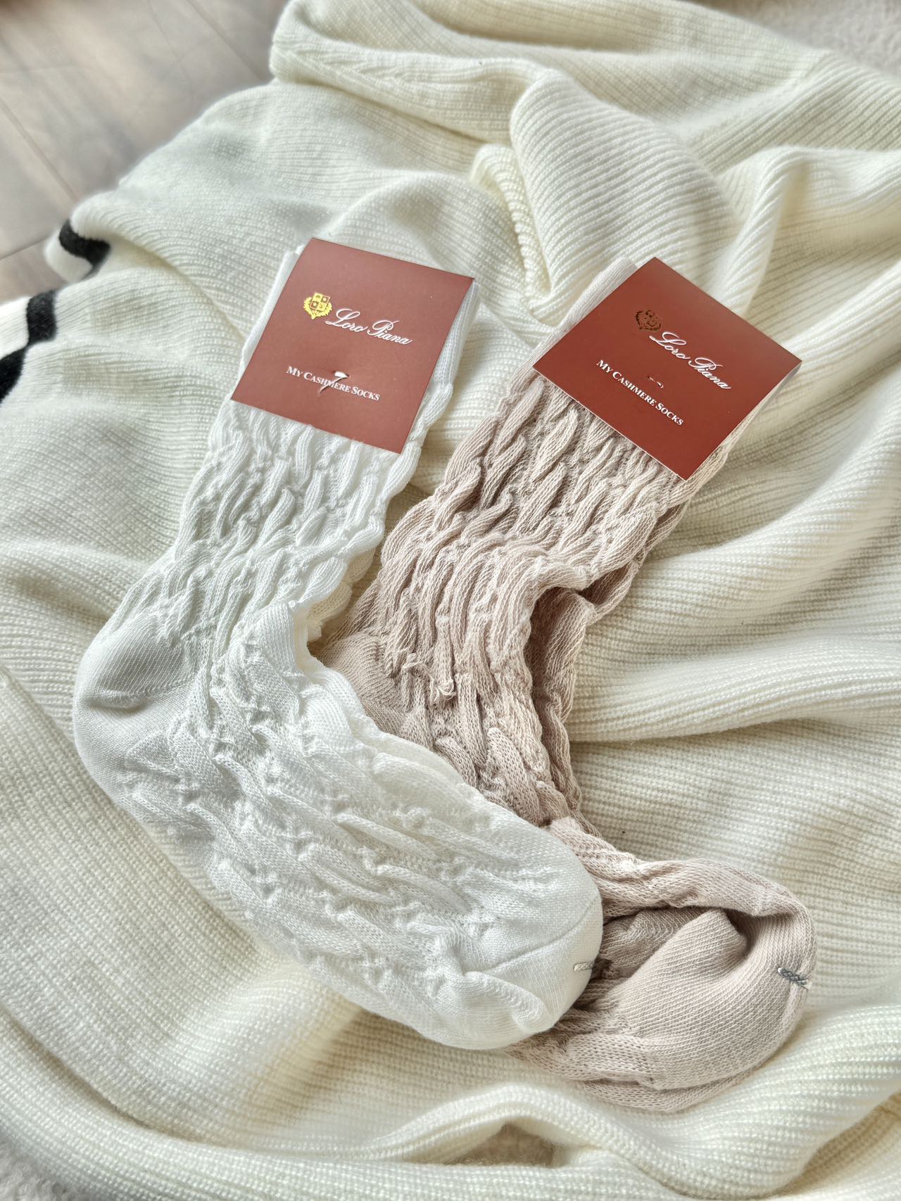 袜子作为日常生活必备单品,也是刚需品 6