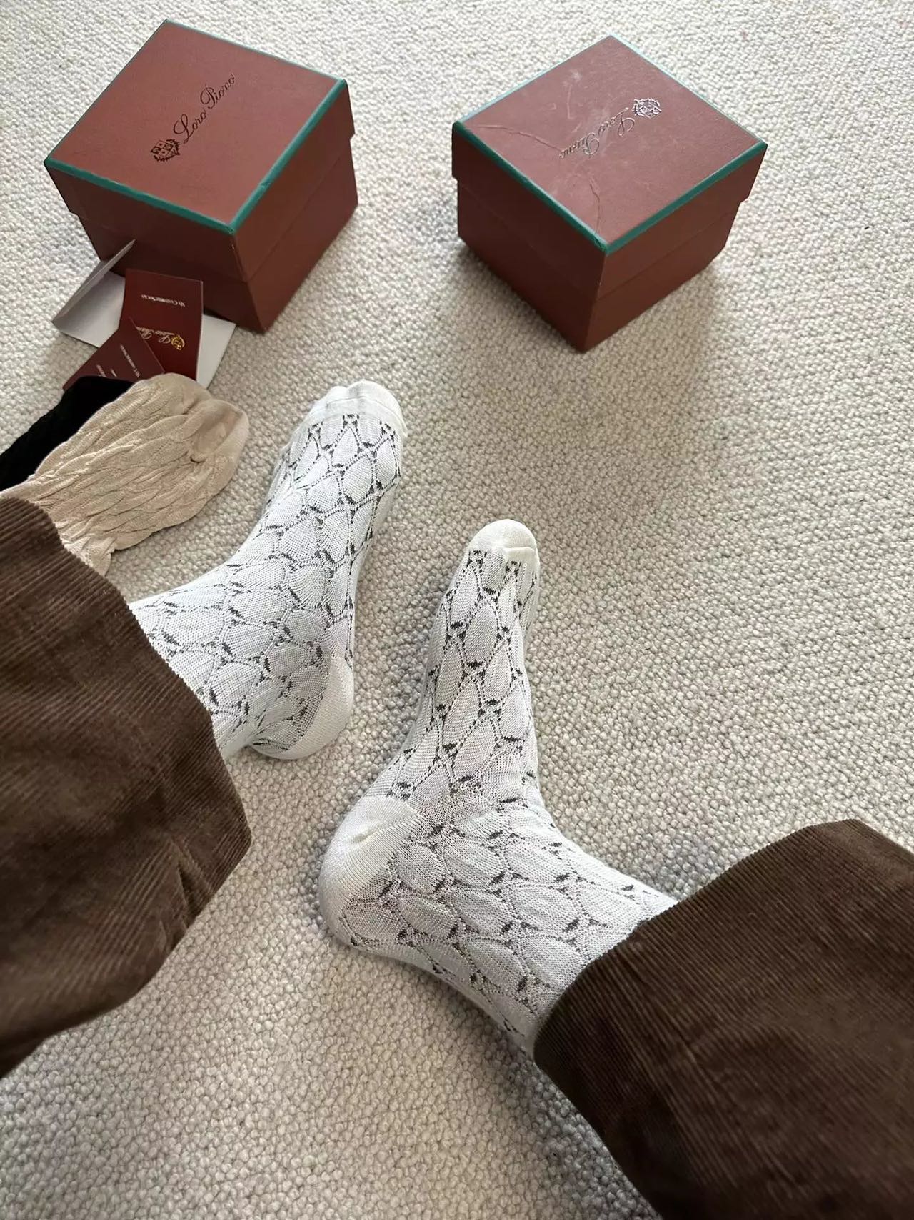 Solid-color crew socks offer versatile styling, serving as a refined - Comprehensive 3