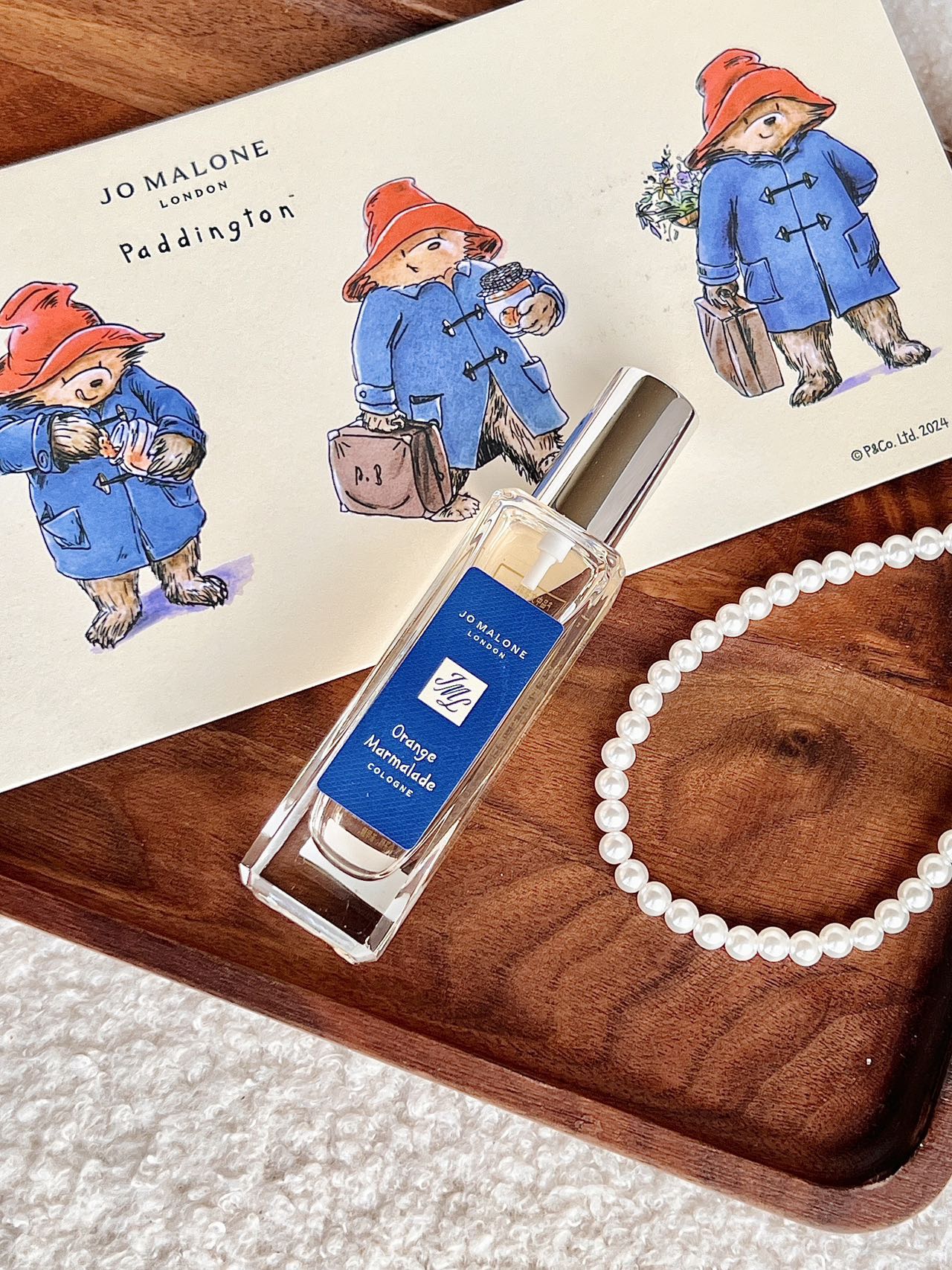 Includes gift box packaging, a matching shopping bag, and a Paddington - Comprehensive 3