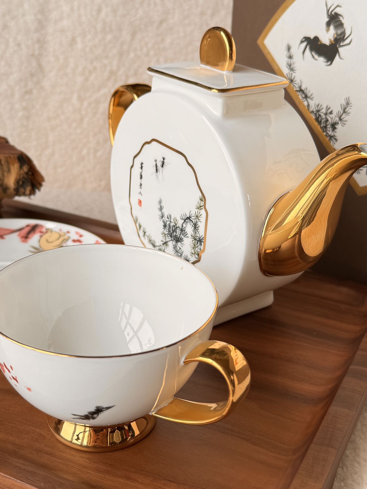 Beyond mere utility, fine tableware serves as an expression of refined - Comprehensive 2