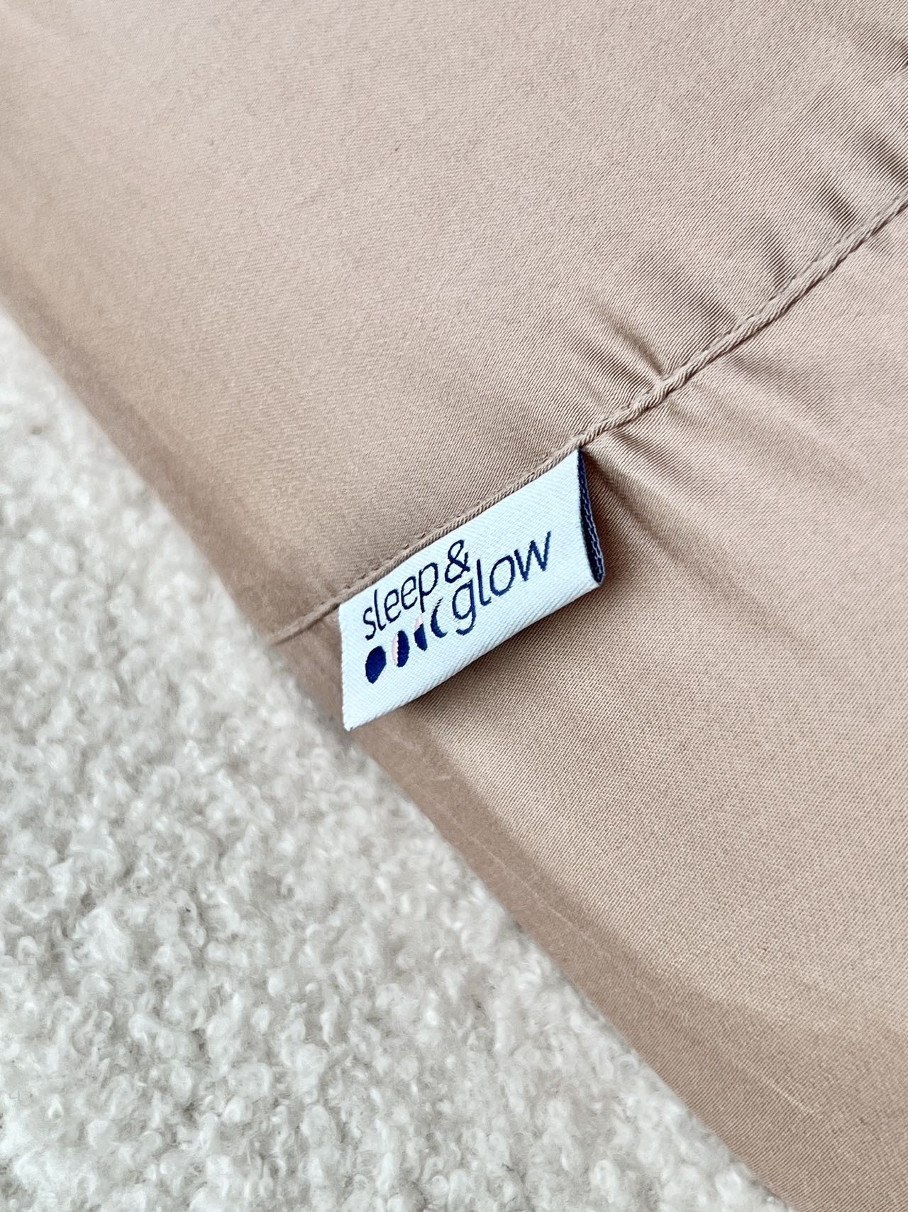 This design promotes neck relaxation, reducing morning soreness and sign - Comprehensive 2