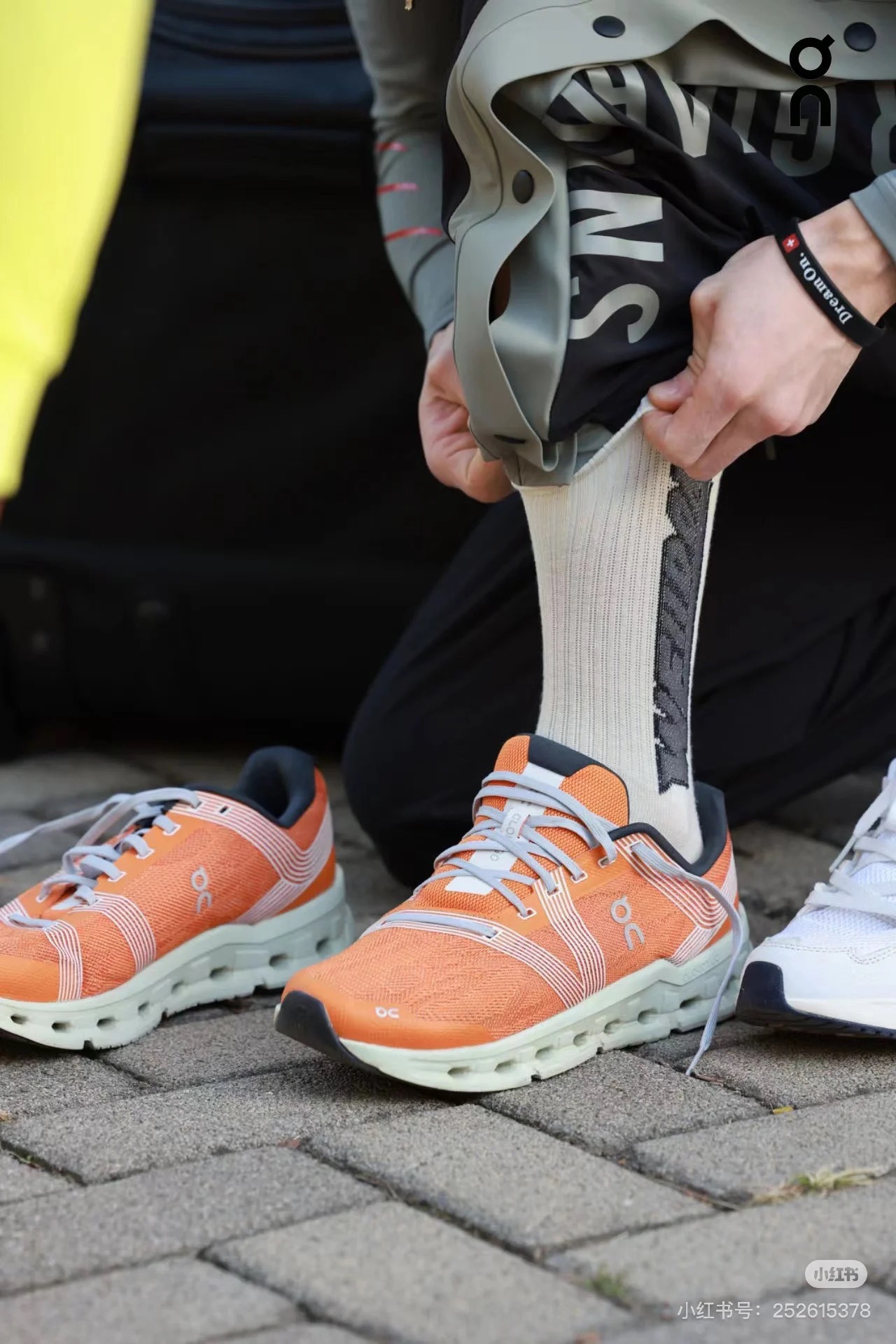The Cloudgo running shoe features a forefoot rocker profile engineered - Comprehensive 3